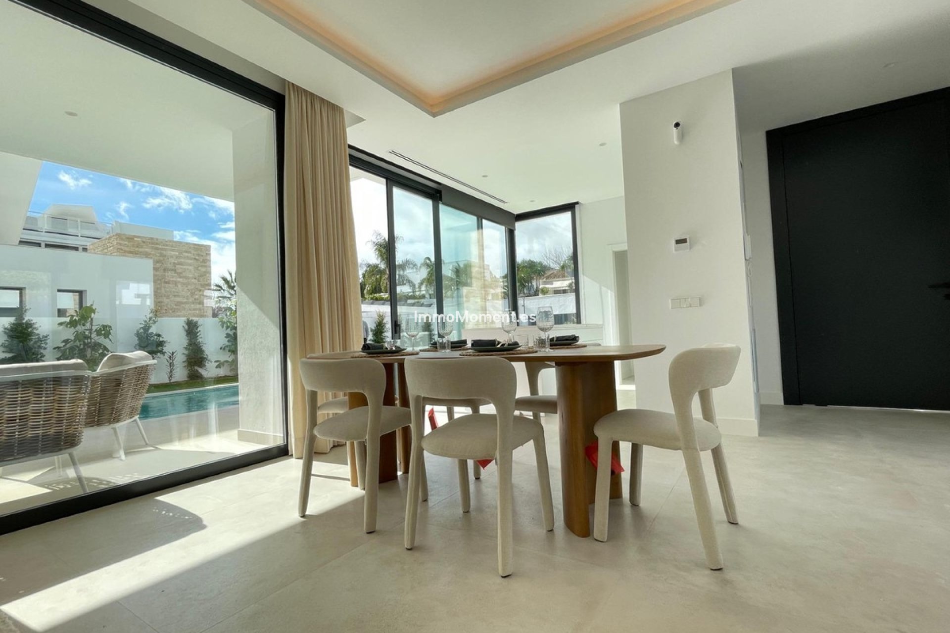 Resale - Detached villa - Estepona - Estepona Centro