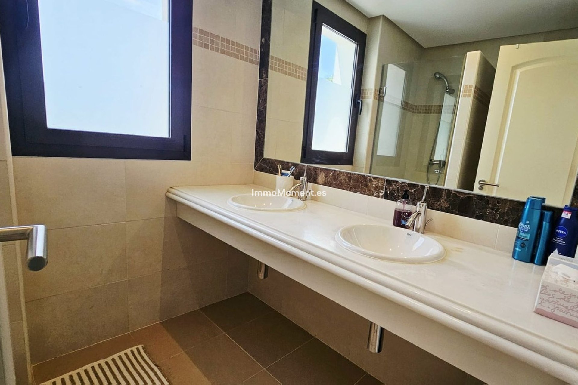 Resale - Detached villa - Estepona - Estepona Centro
