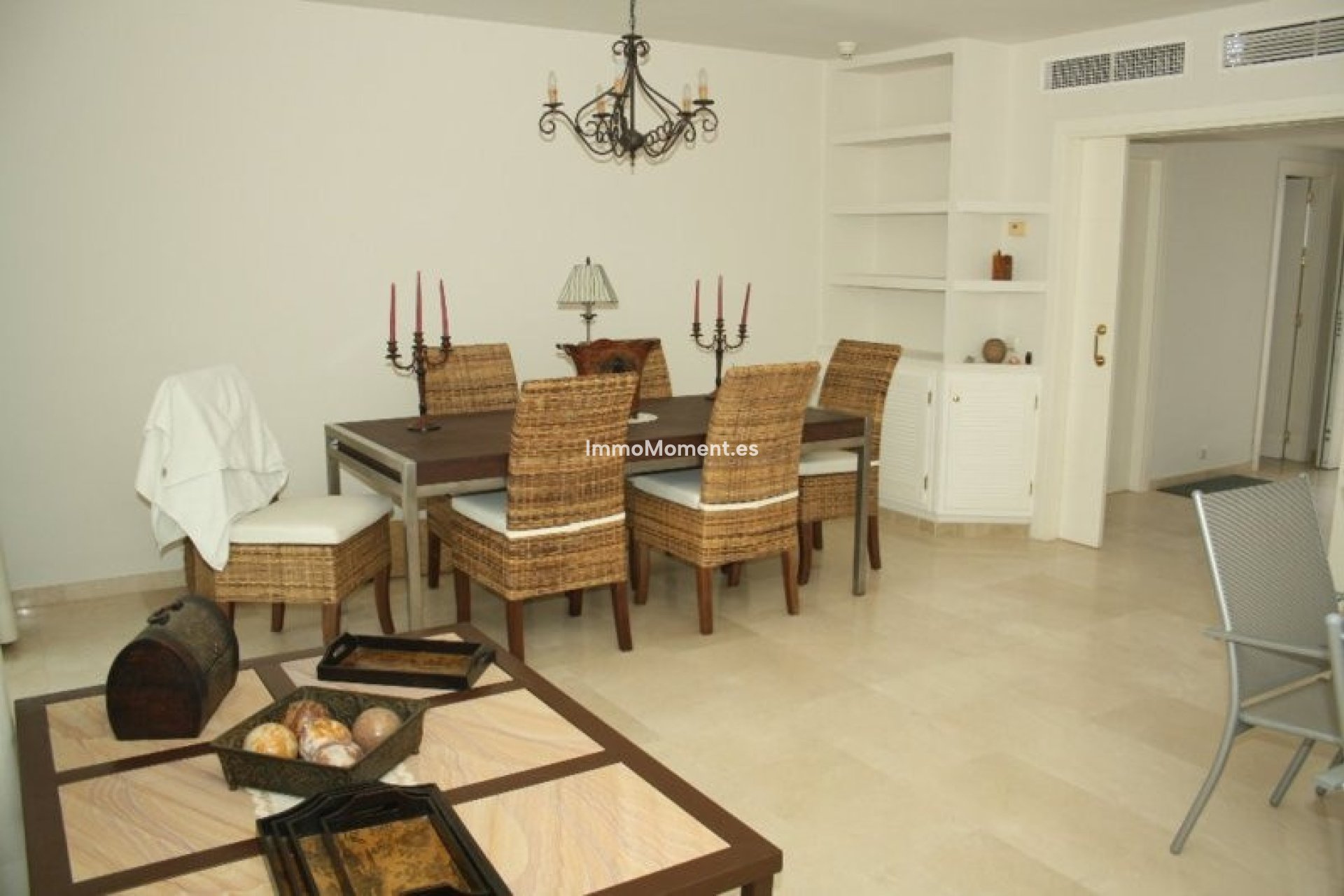 Resale - Detached villa - Estepona - Estepona Centro