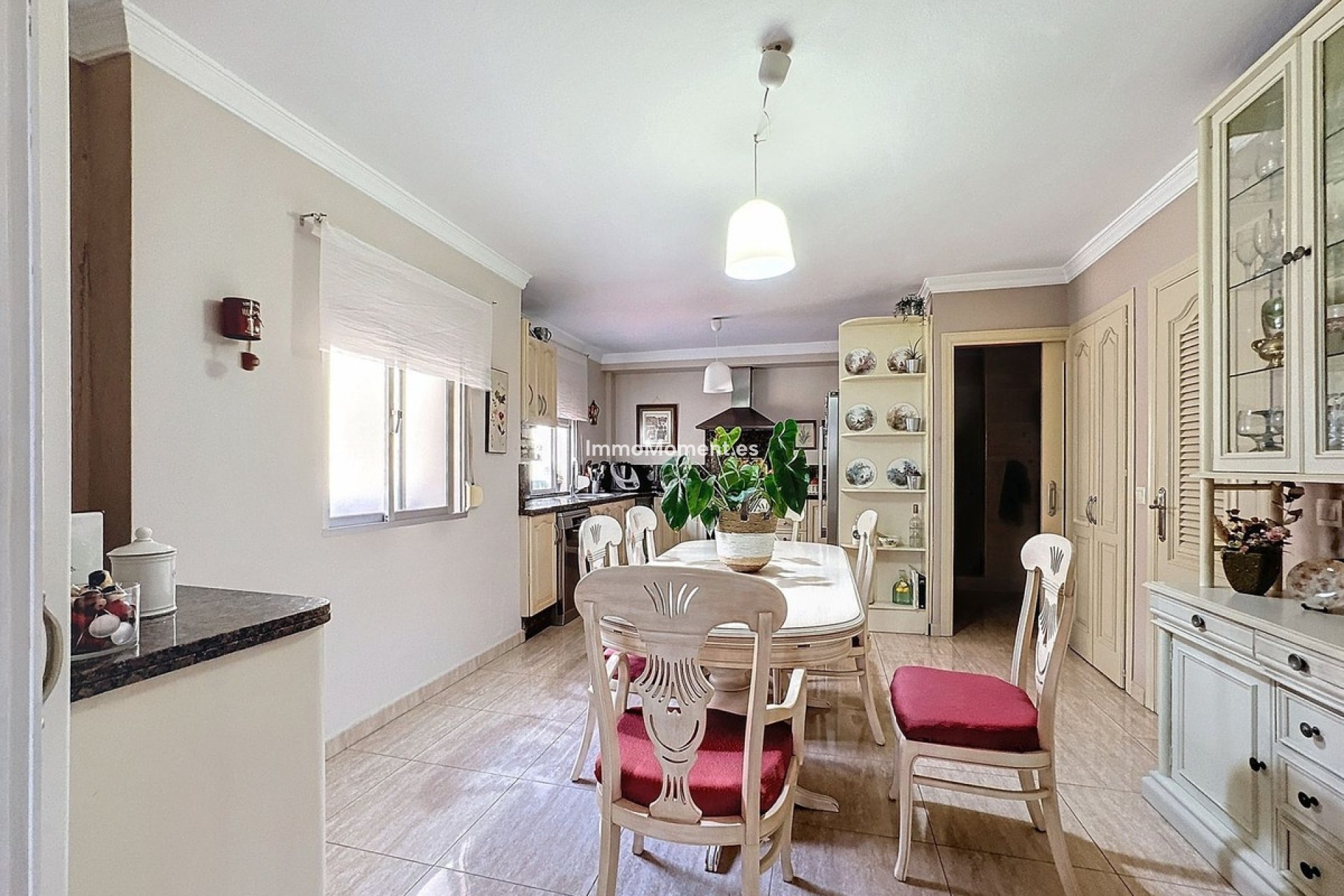 Resale - Detached villa - Estepona - Estepona Centro