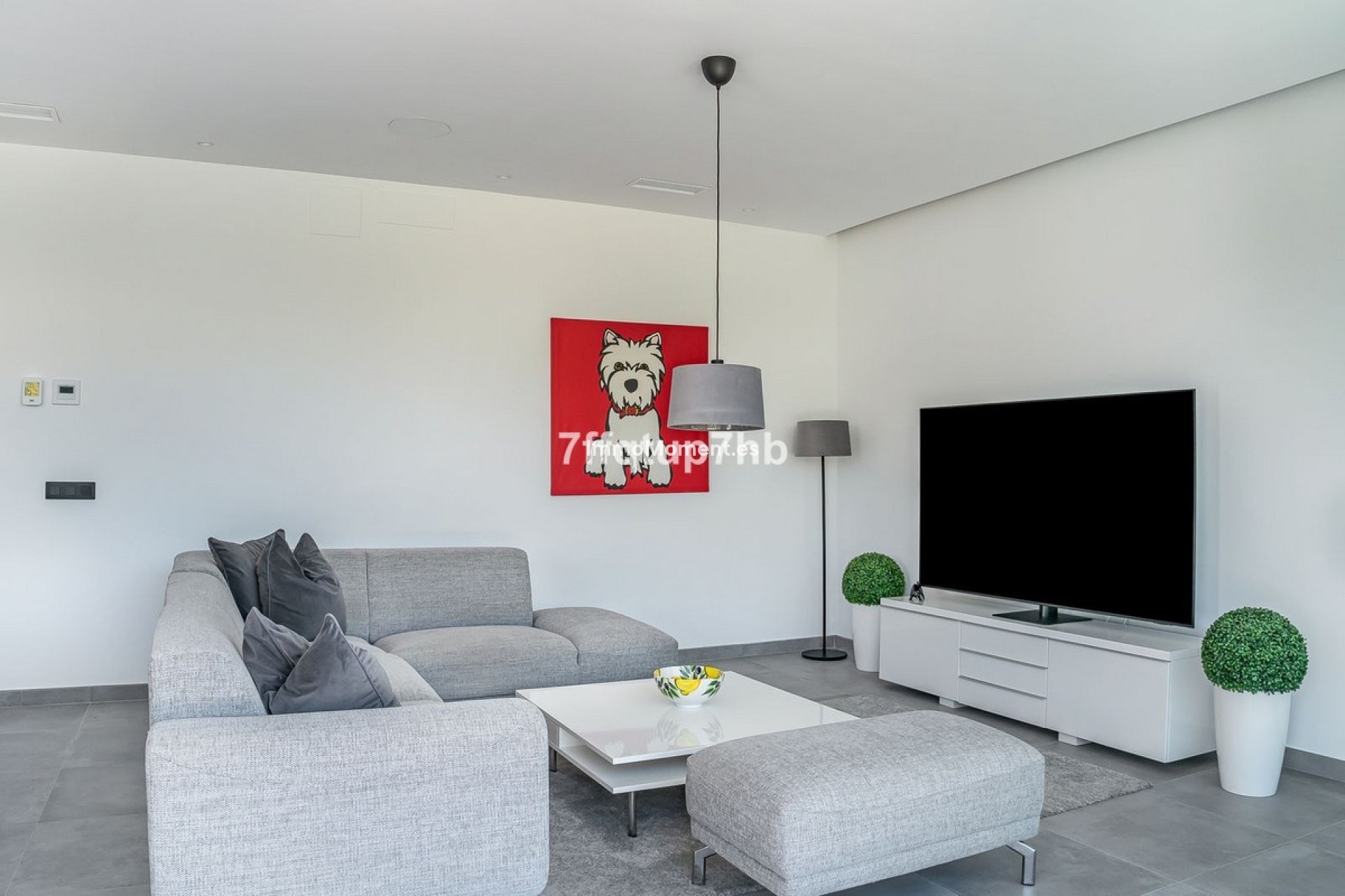 Resale - Detached villa - Estepona - Estepona Centro