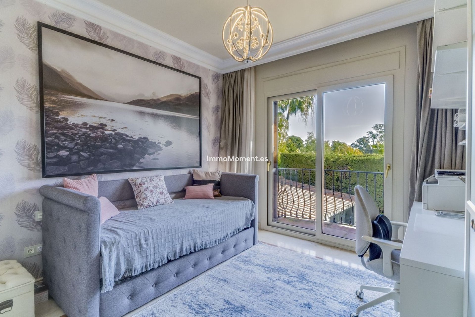 Resale - Detached villa - Estepona - Estepona Centro