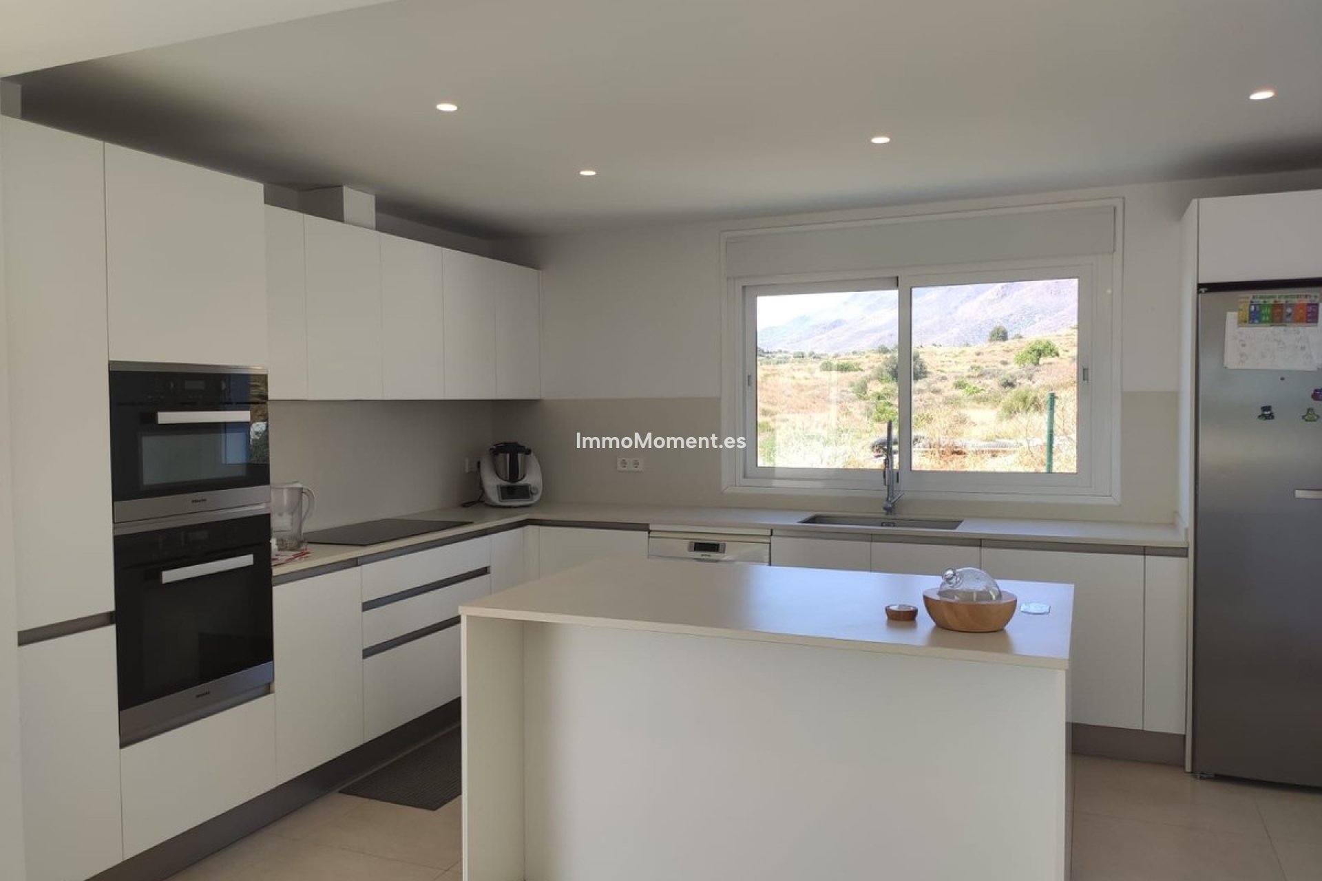 Resale - Detached villa - Estepona - Estepona Centro