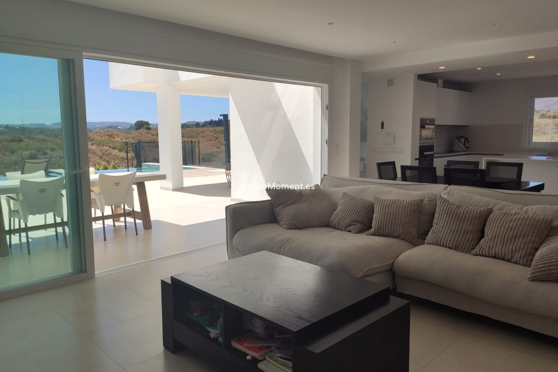 Resale - Detached villa - Estepona - Estepona Centro