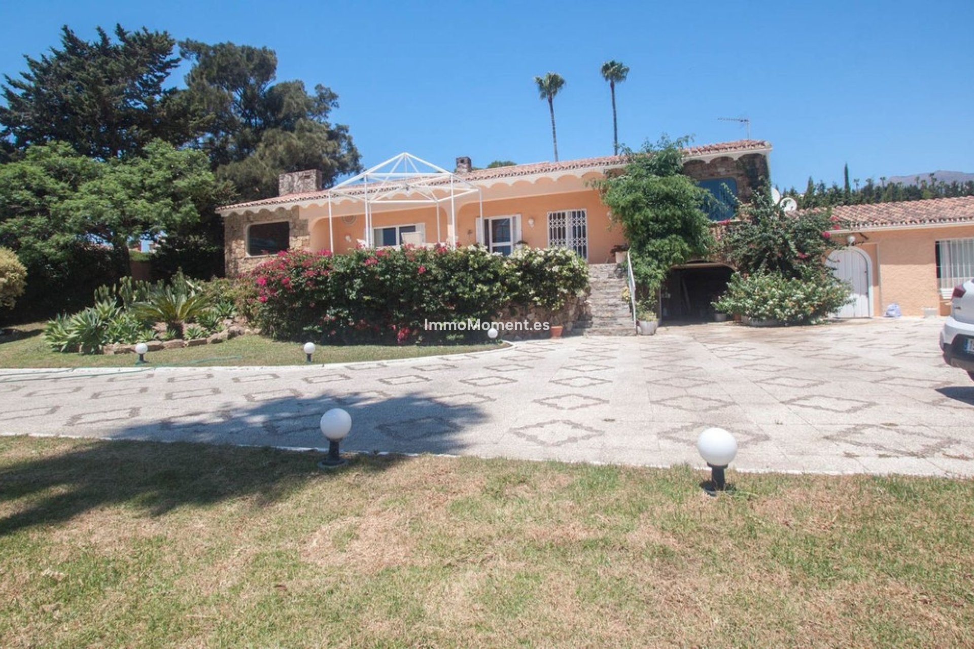 Resale - Detached villa - Estepona - Estepona Centro
