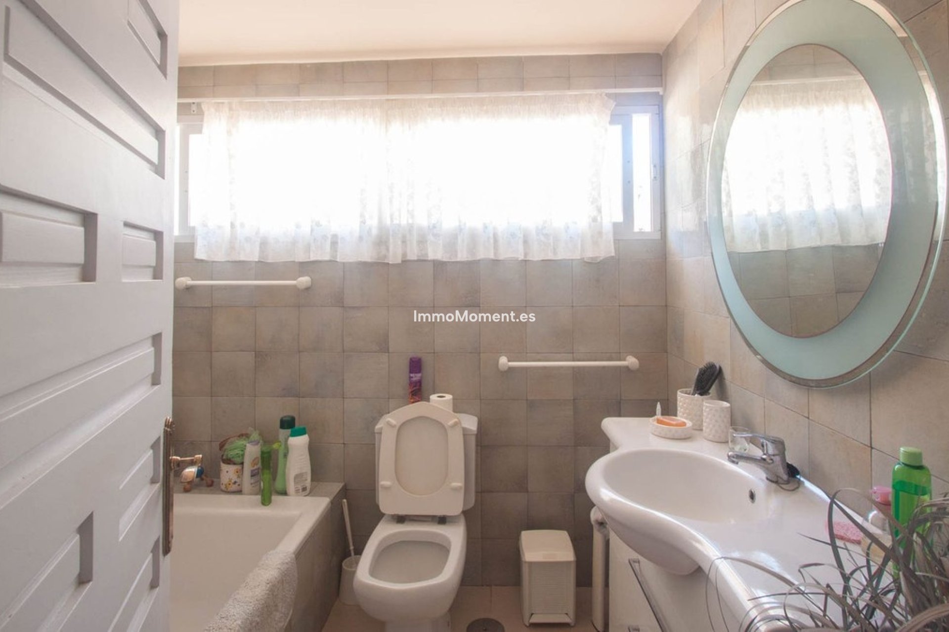Resale - Detached villa - Estepona - Estepona Centro