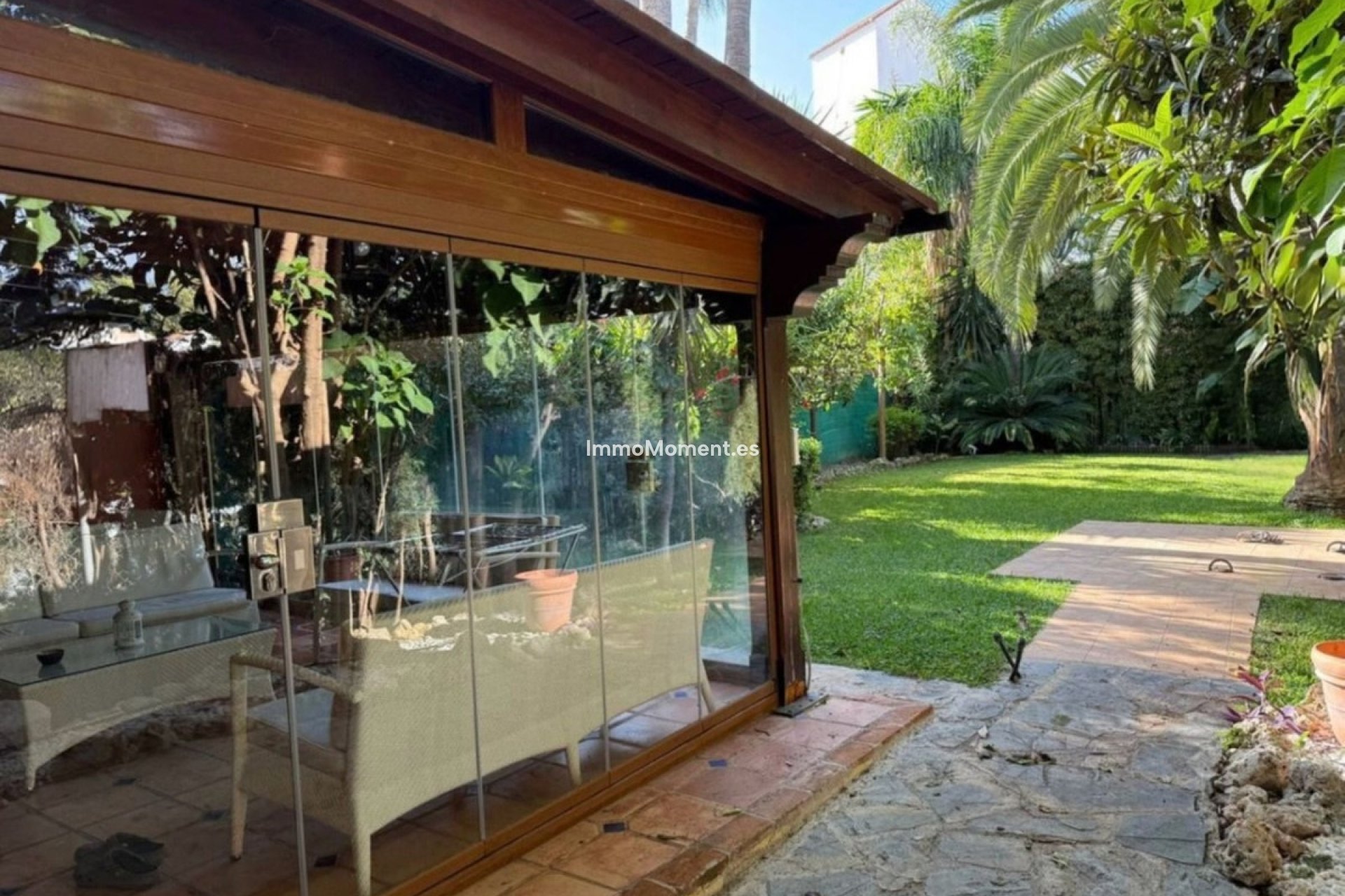 Resale - Detached villa - Estepona - Estepona Centro