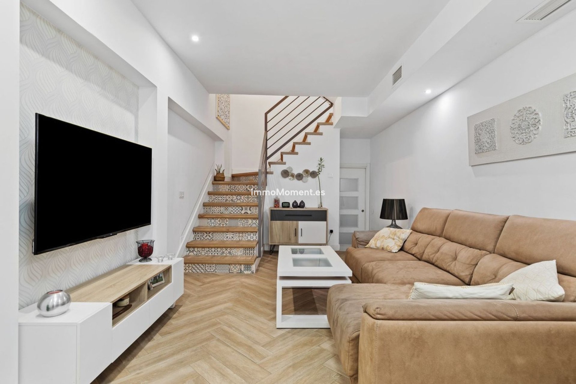 Resale - Detached villa - Estepona - Estepona Centro