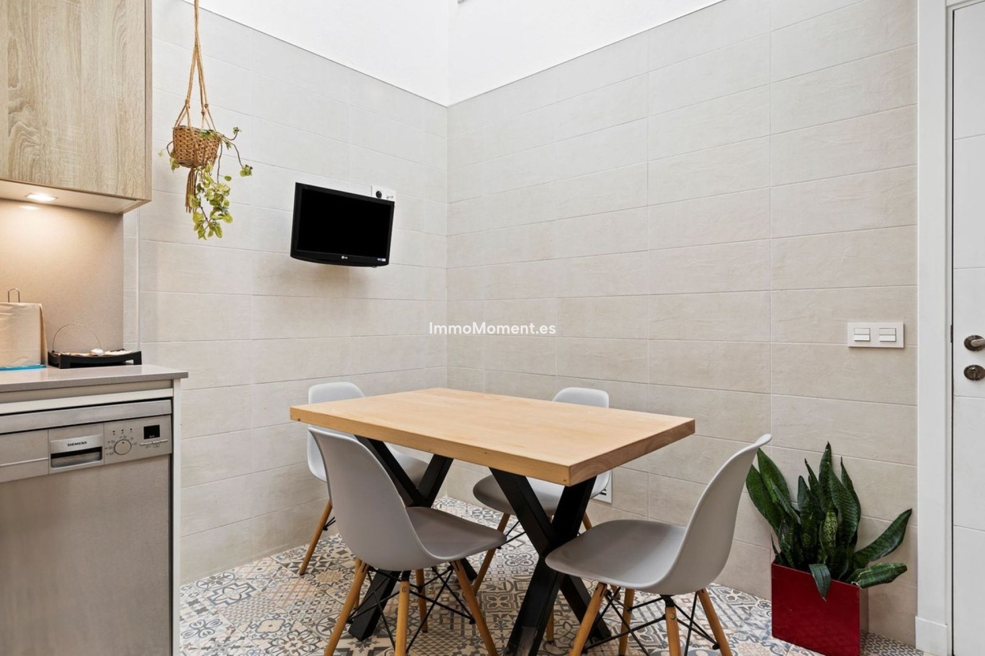 Resale - Detached villa - Estepona - Estepona Centro
