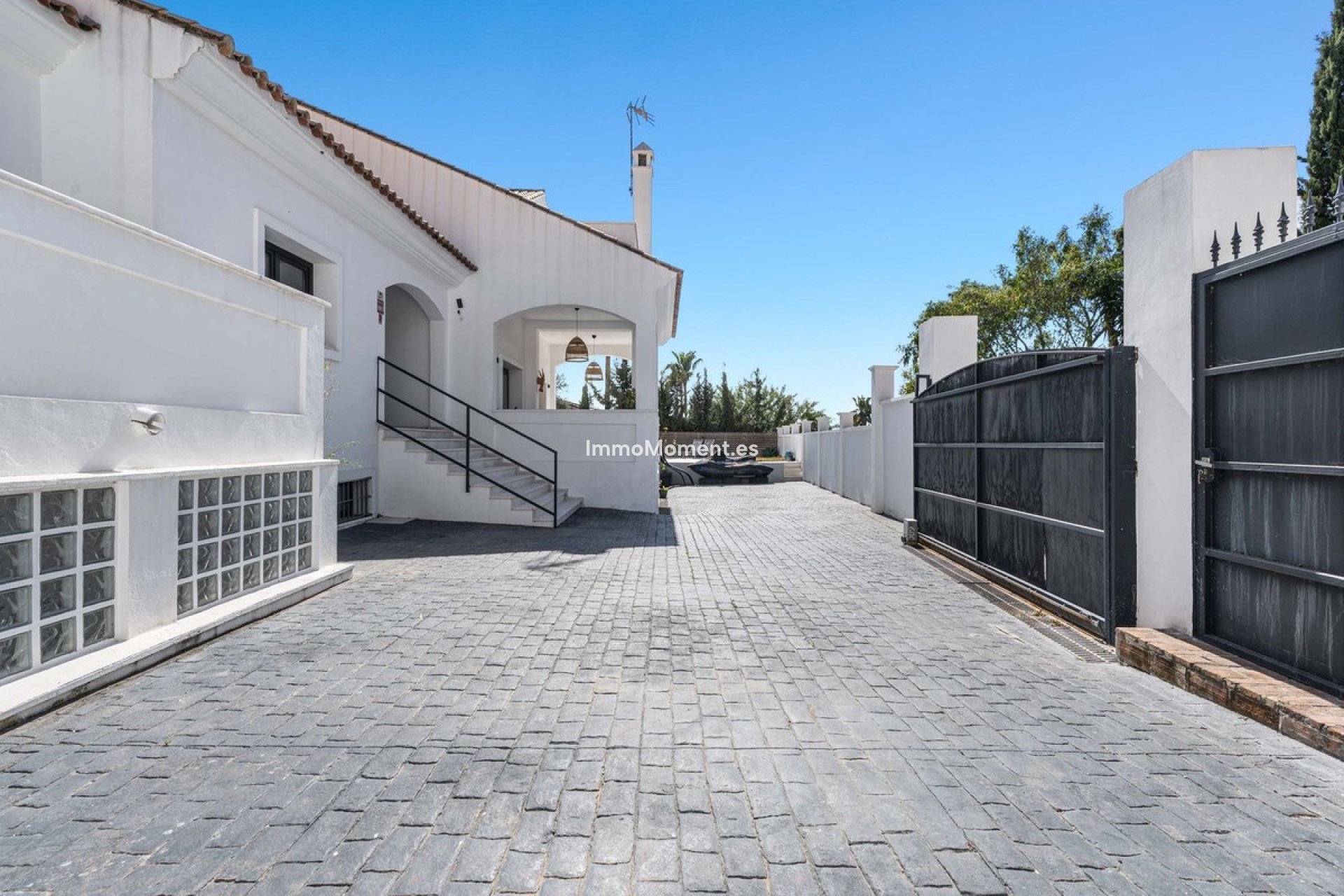 Resale - Detached villa - Estepona - Estepona Centro