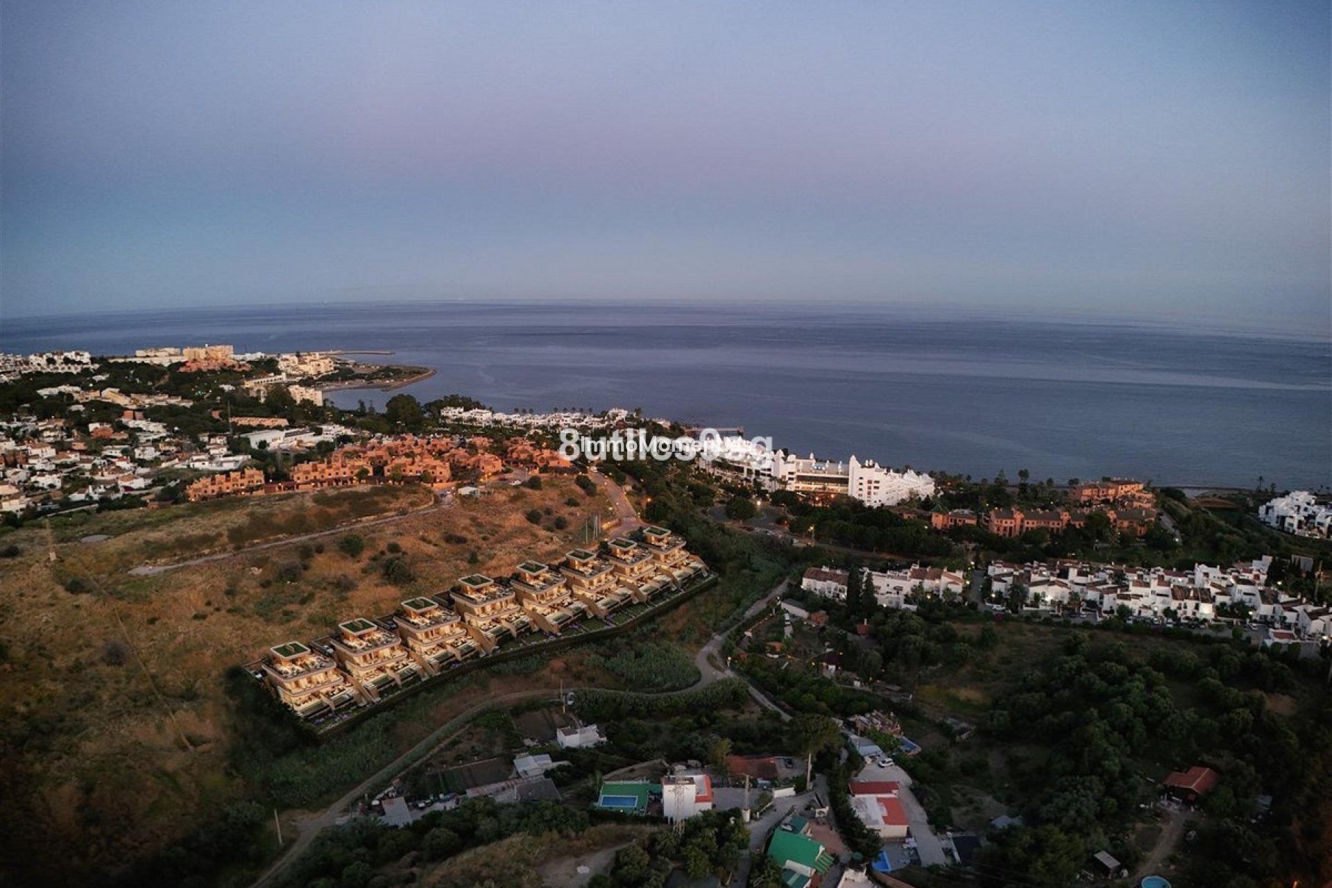 Resale - Detached villa - Estepona - Estepona Centro