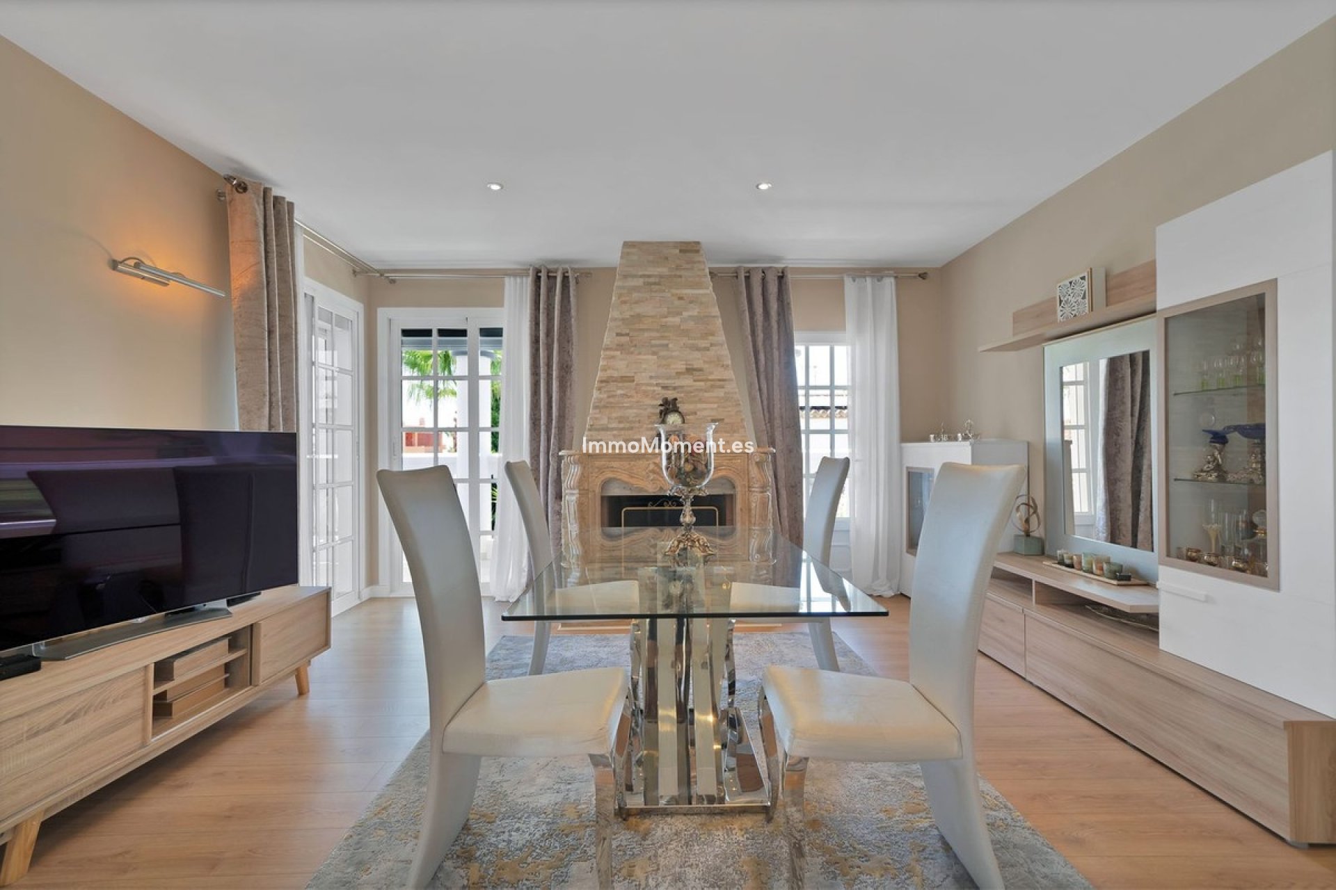 Resale - Detached villa - Estepona - Estepona Centro