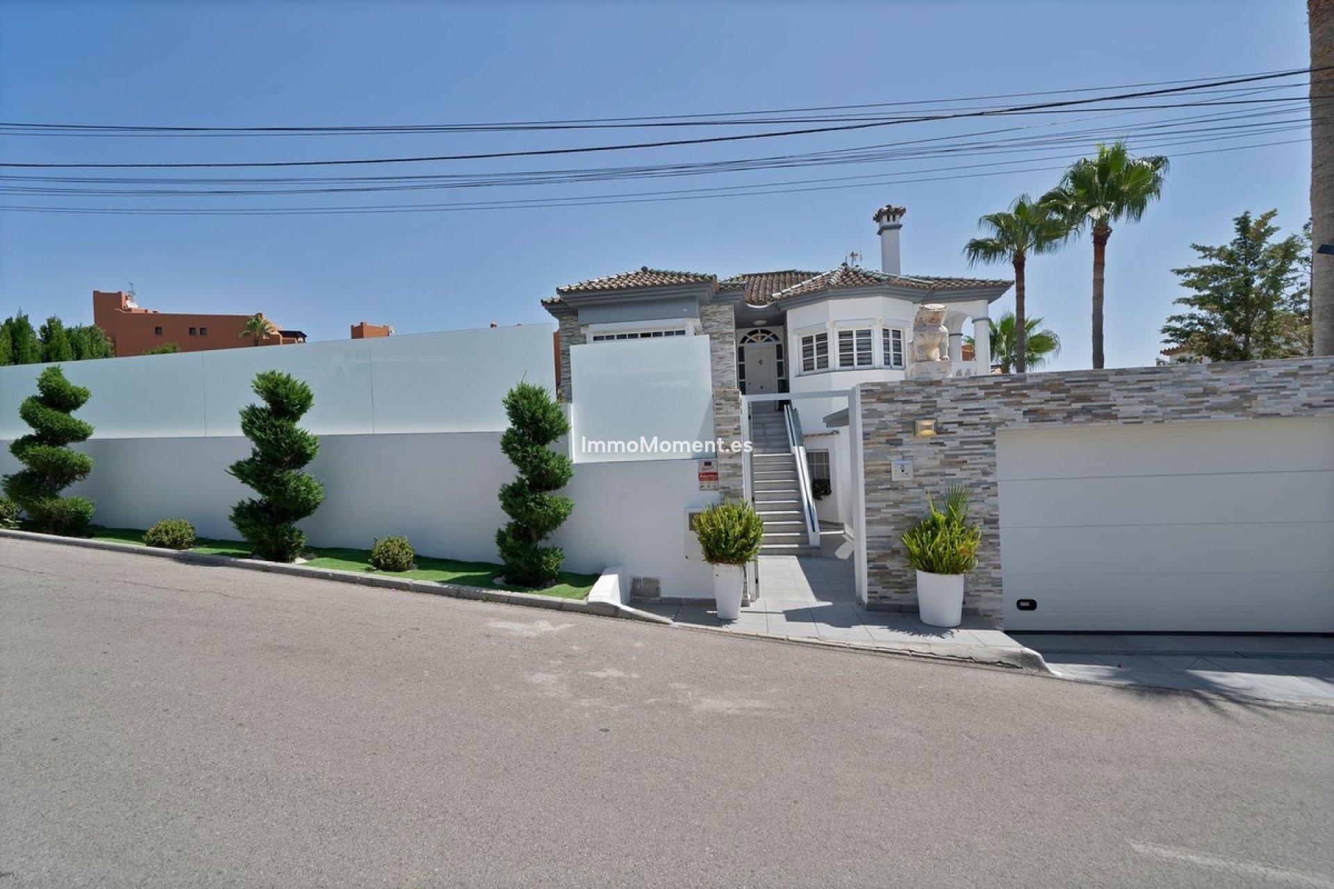 Resale - Detached villa - Estepona - Estepona Centro