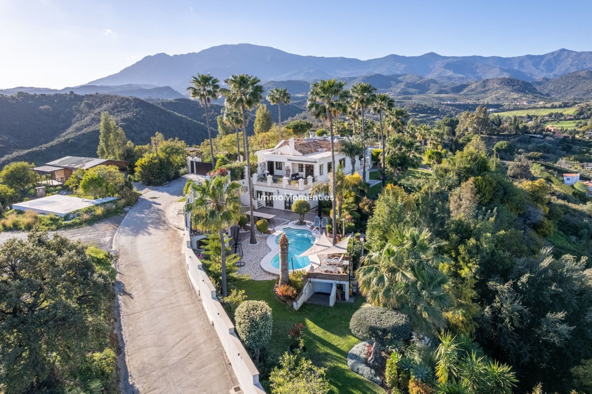 Resale - Detached villa - Estepona - Estepona Centro