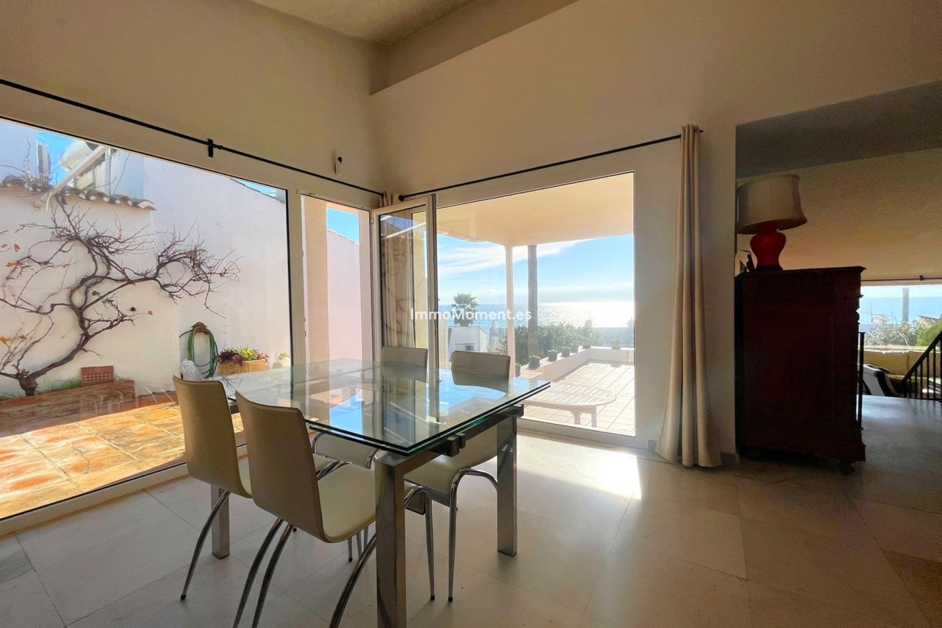 Resale - Detached villa - Estepona - Estepona Centro