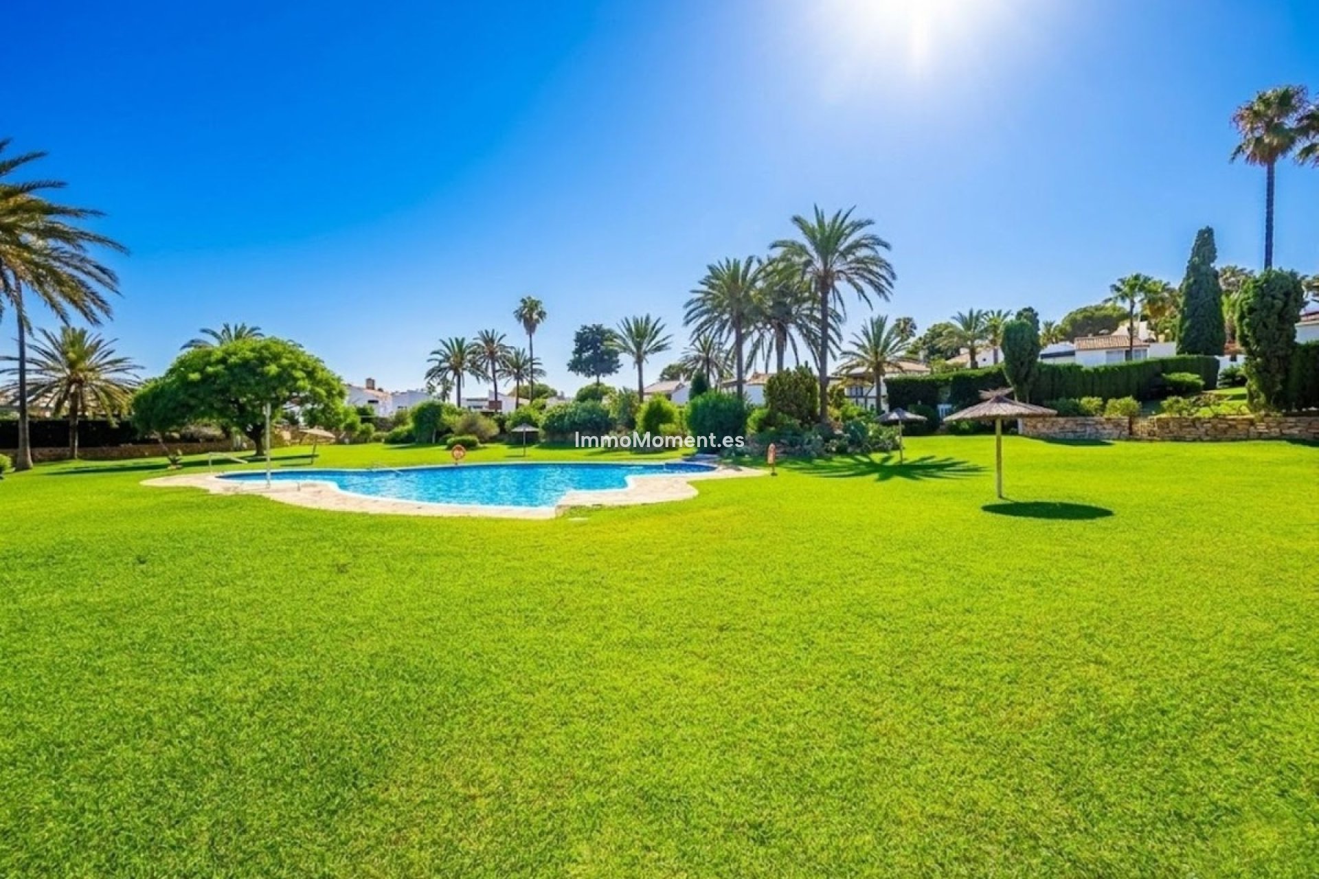 Resale - Detached villa - Estepona - Estepona Centro