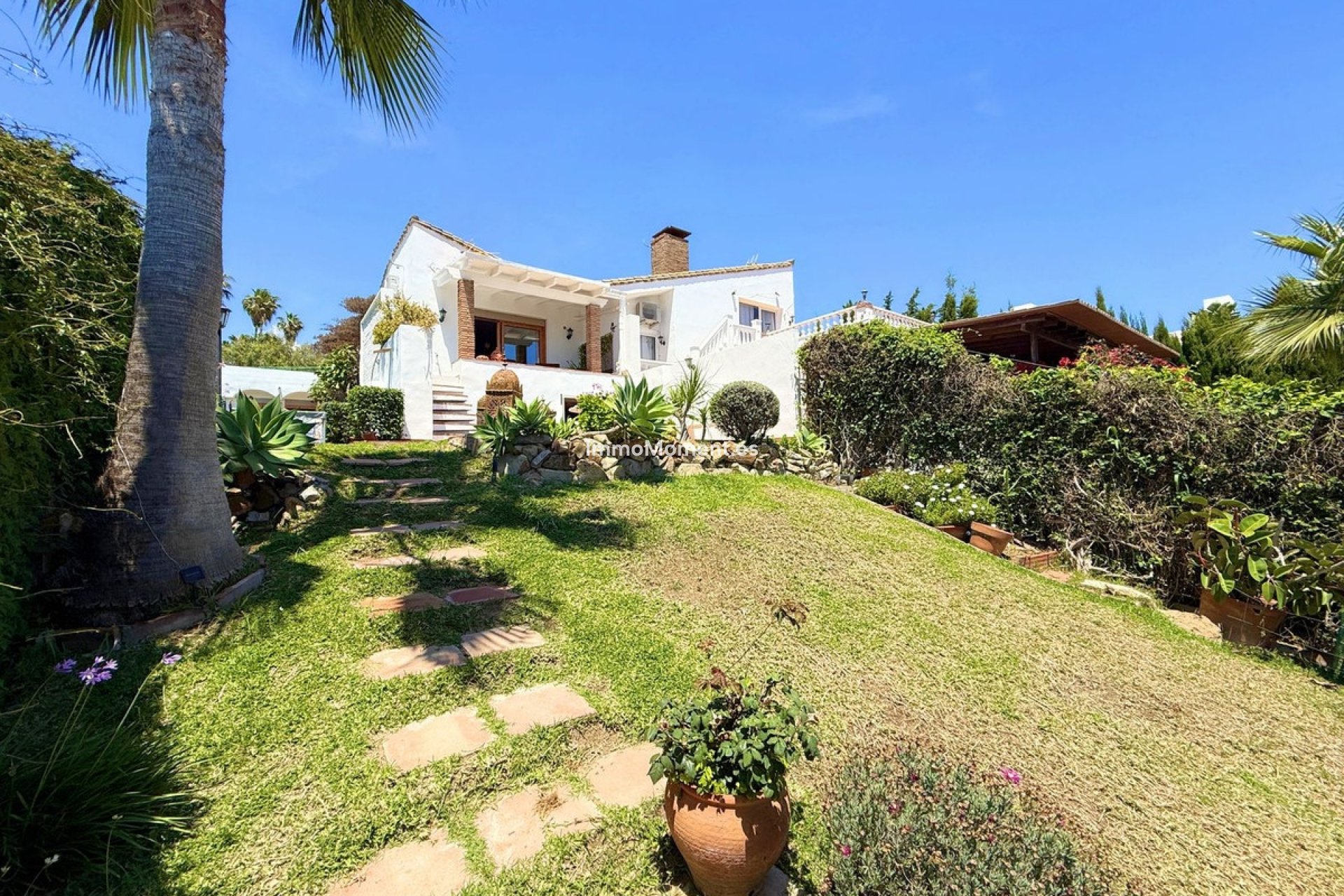 Resale - Detached villa - Estepona - Estepona Centro