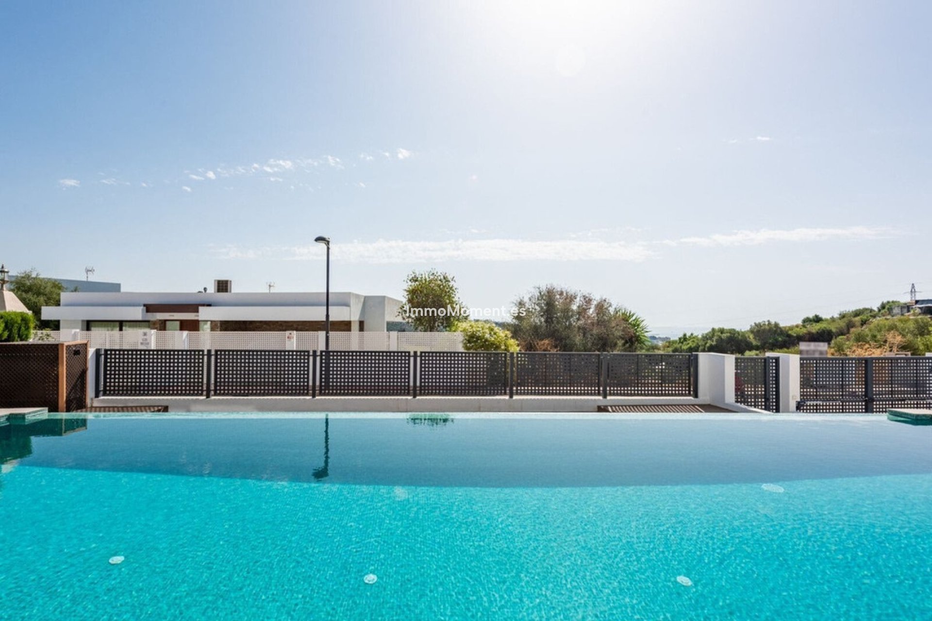 Resale - Detached villa - Estepona - Estepona Centro