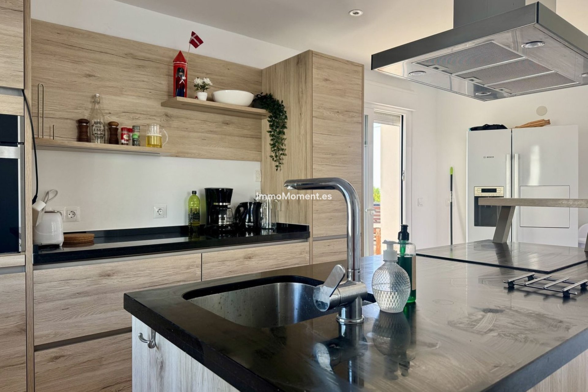 Resale - Detached villa - Estepona - Estepona Centro