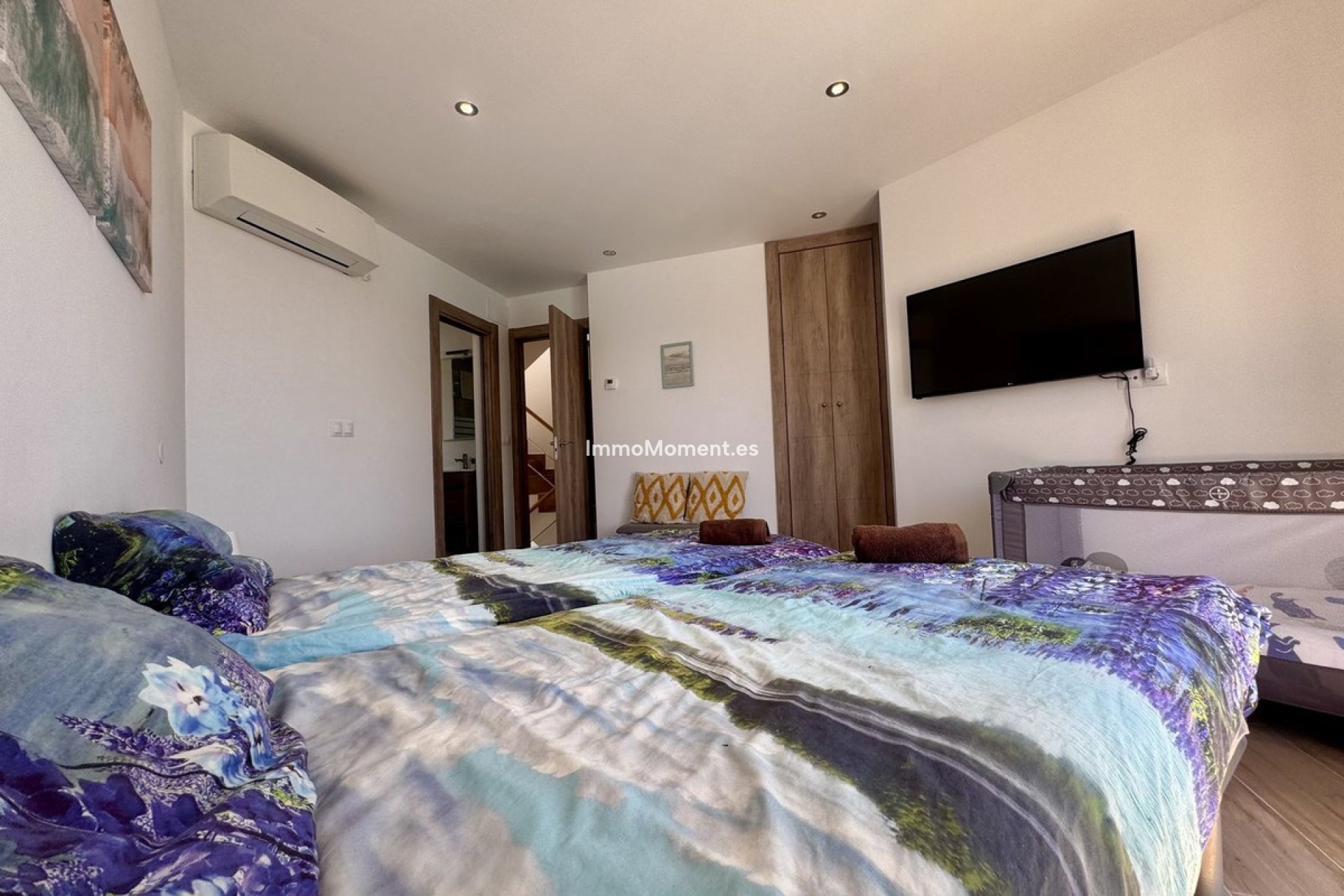 Resale - Detached villa - Estepona - Estepona Centro