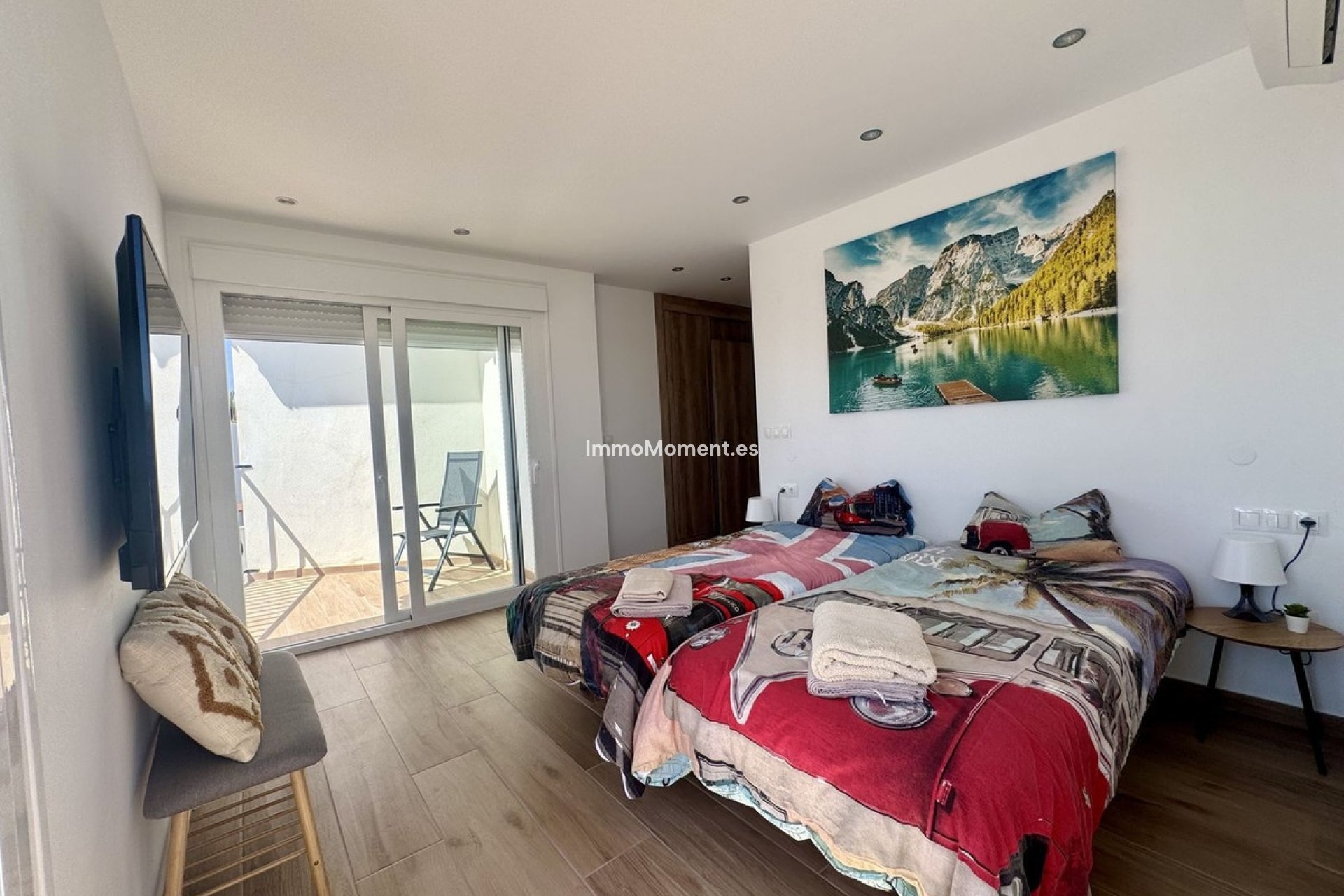 Resale - Detached villa - Estepona - Estepona Centro