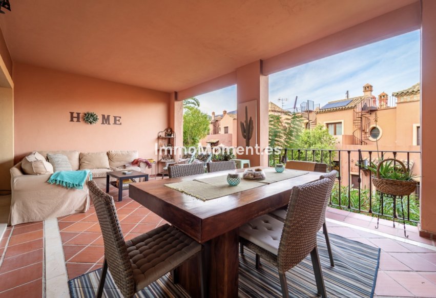 Resale - Detached villa - Estepona - Estepona Centro