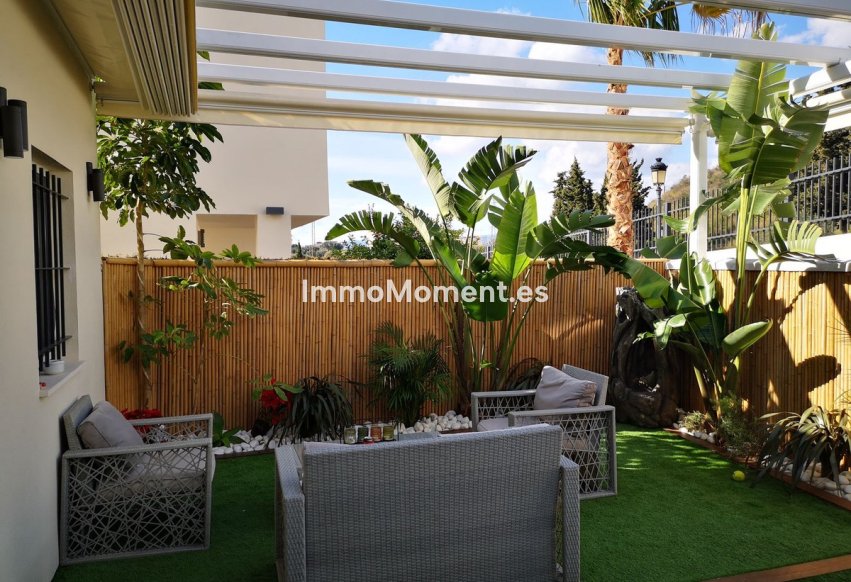 Resale - Detached villa - Estepona - Estepona Centro