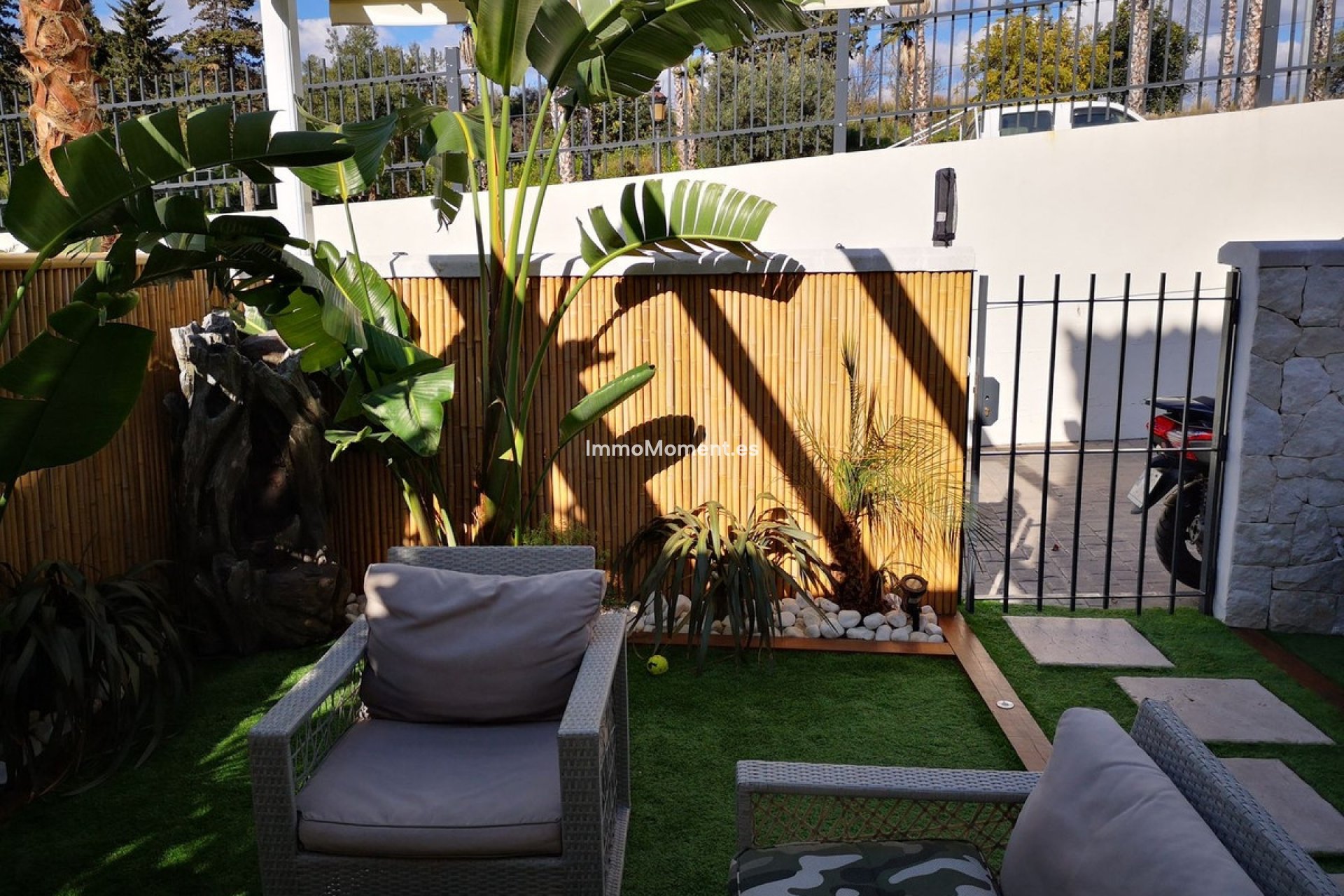 Resale - Detached villa - Estepona - Estepona Centro