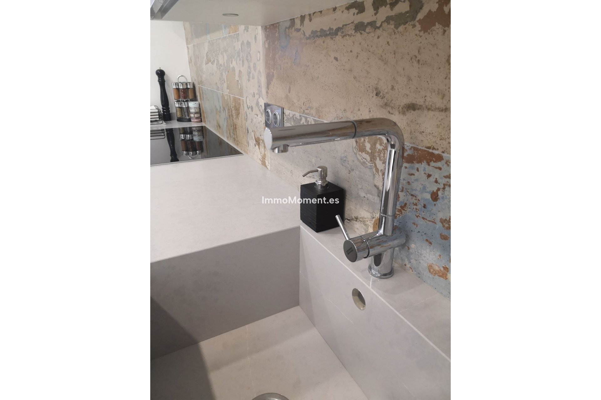 Resale - Detached villa - Estepona - Estepona Centro