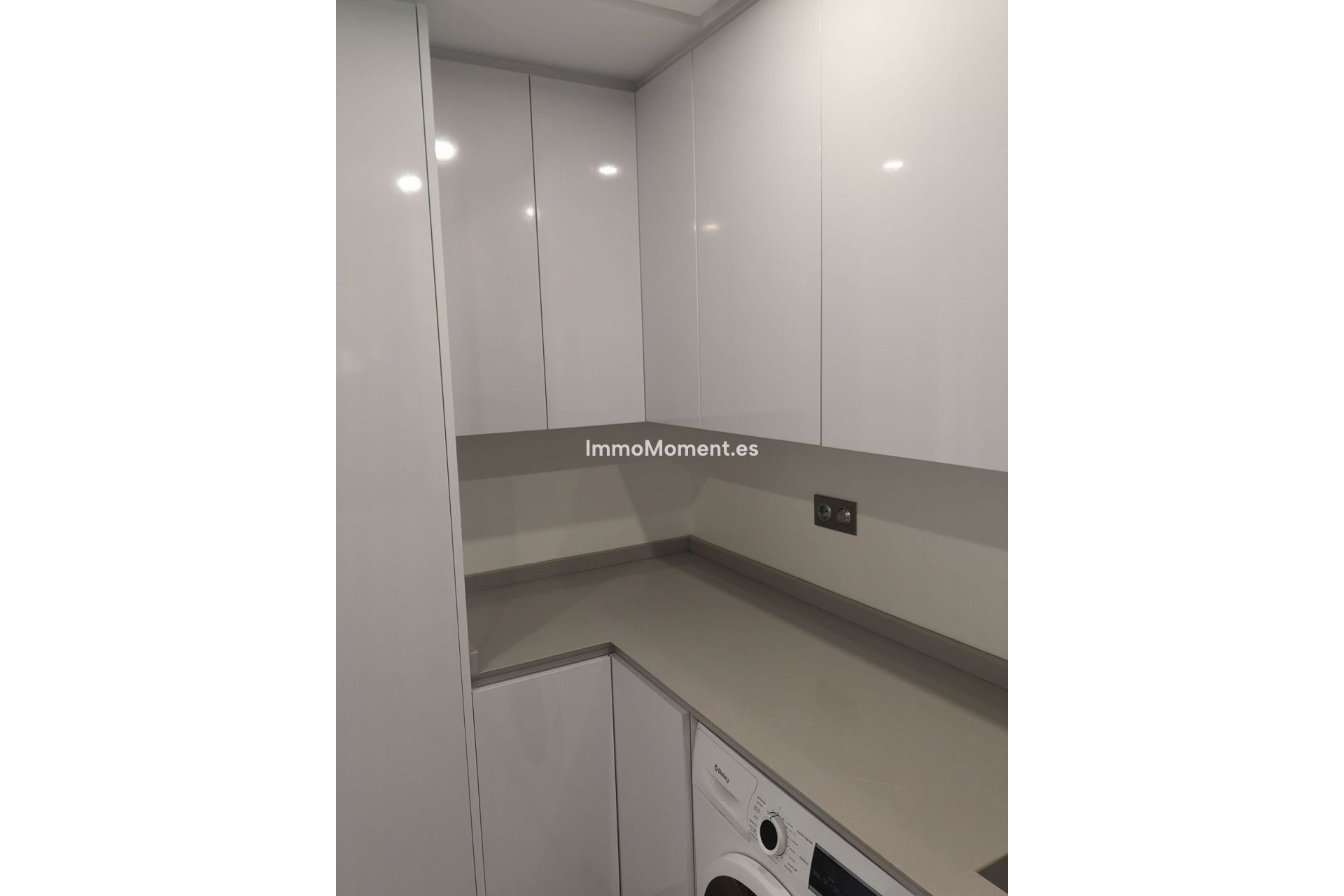 Resale - Detached villa - Estepona - Estepona Centro