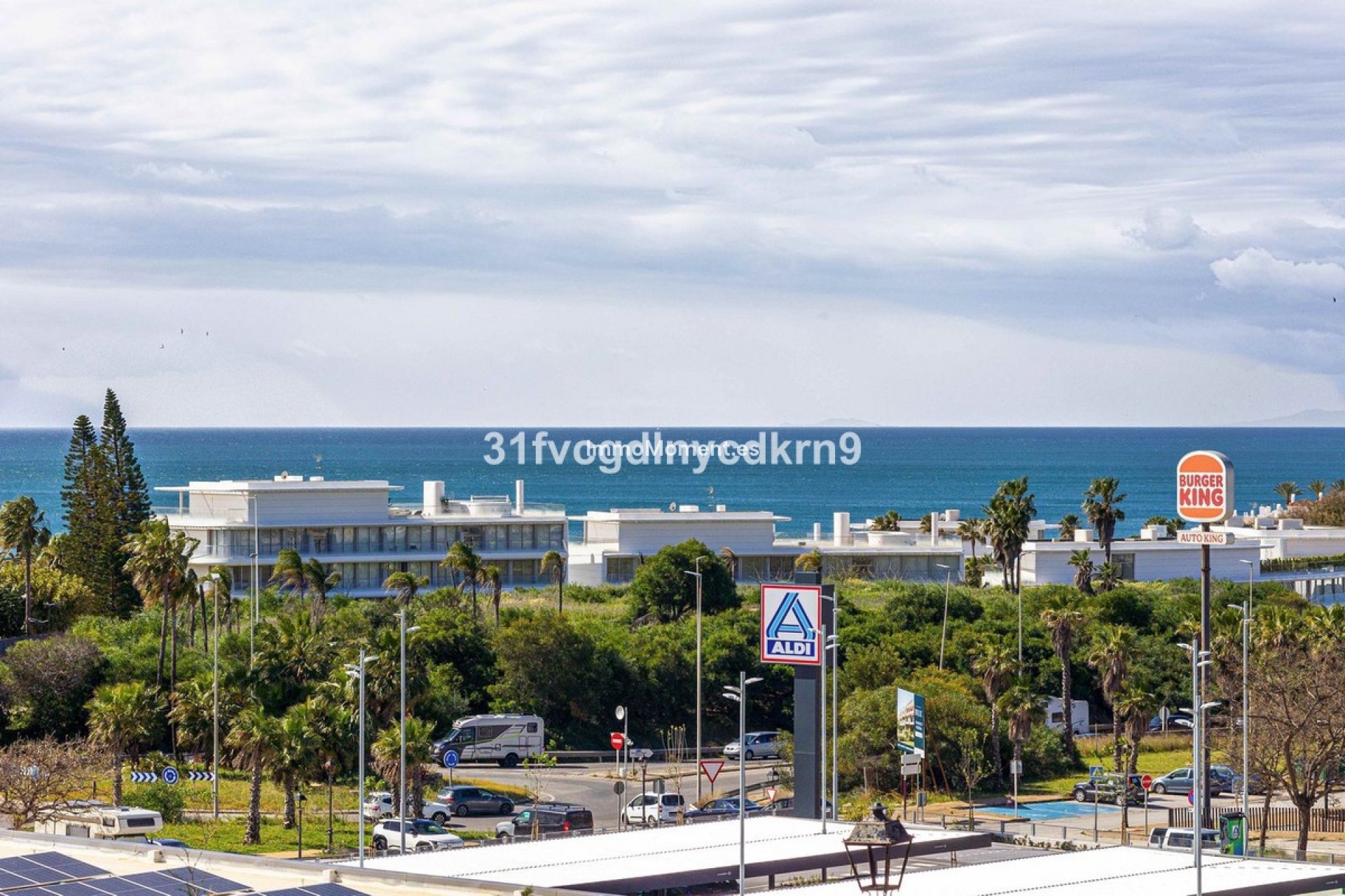 Resale - Detached villa - Estepona - Estepona Centro
