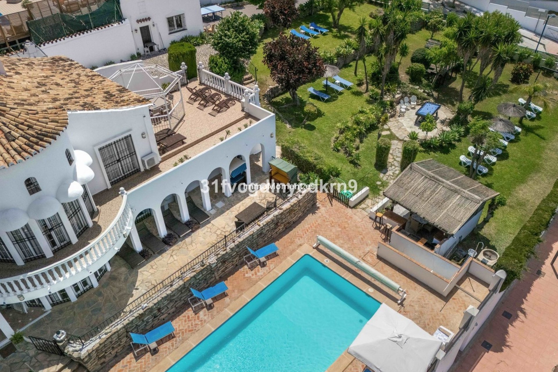 Resale - Detached villa - Estepona - Estepona Centro