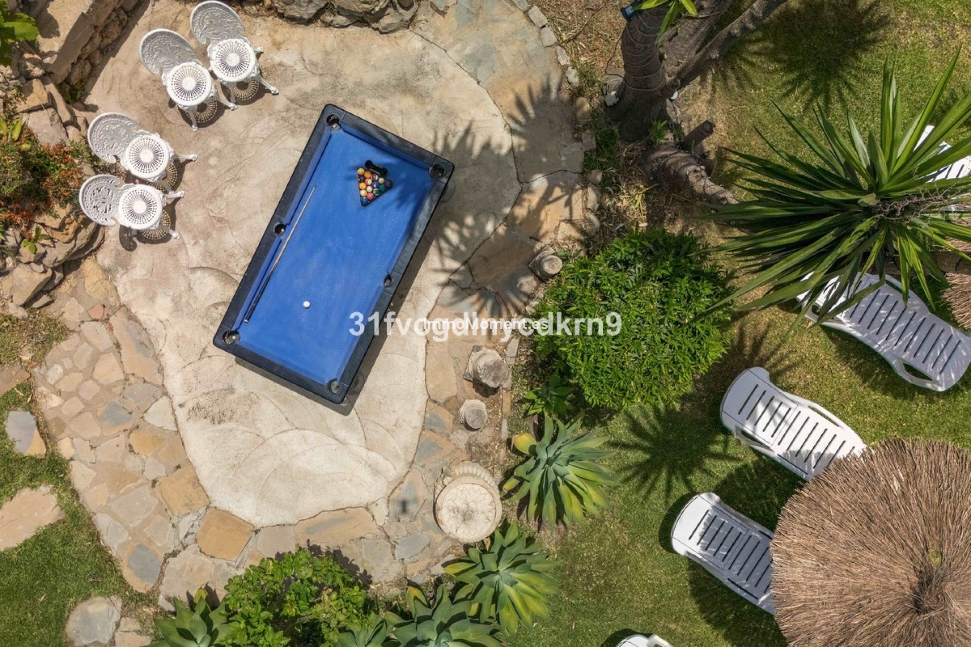 Resale - Detached villa - Estepona - Estepona Centro