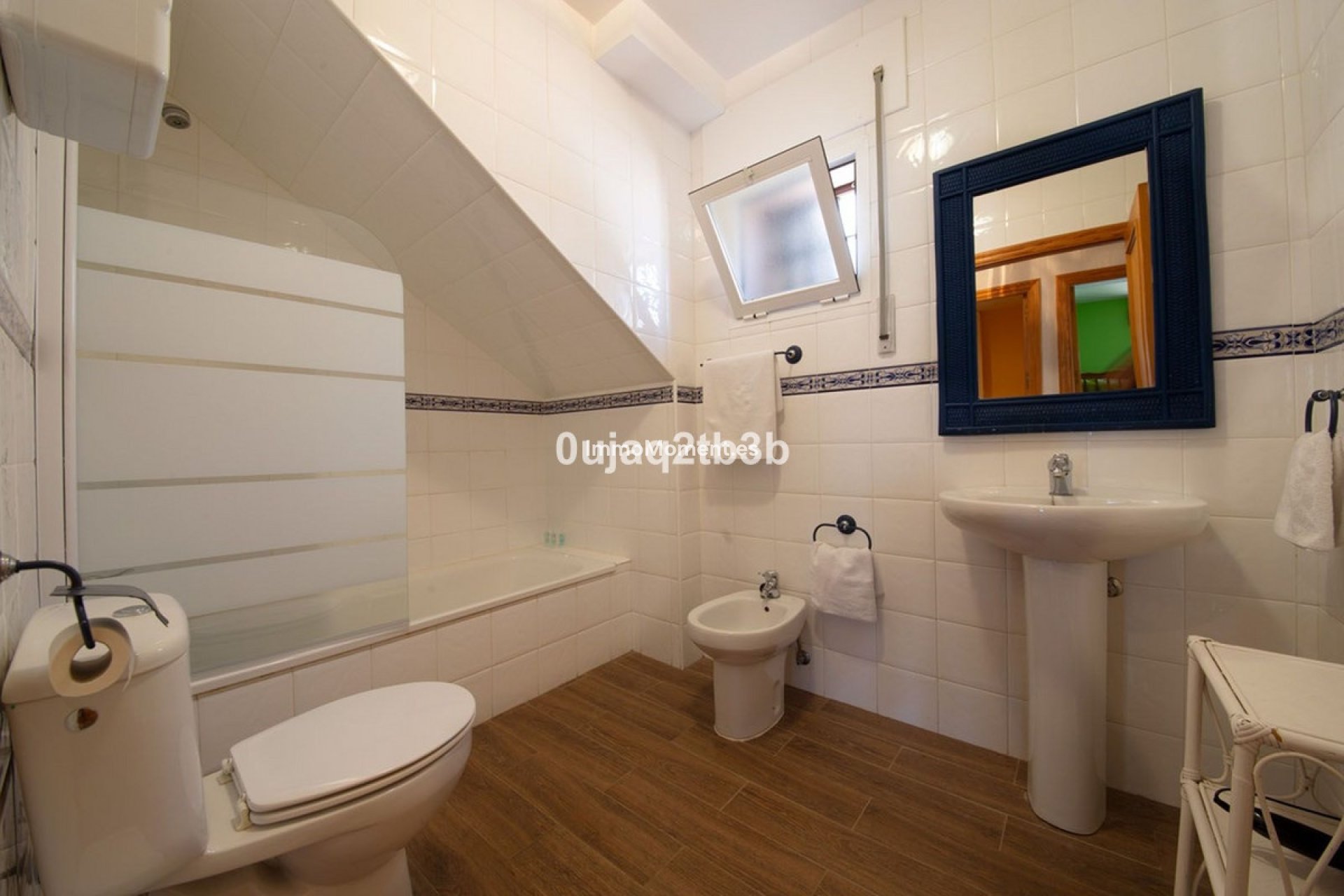Resale - Detached villa - Estepona - Estepona Centro