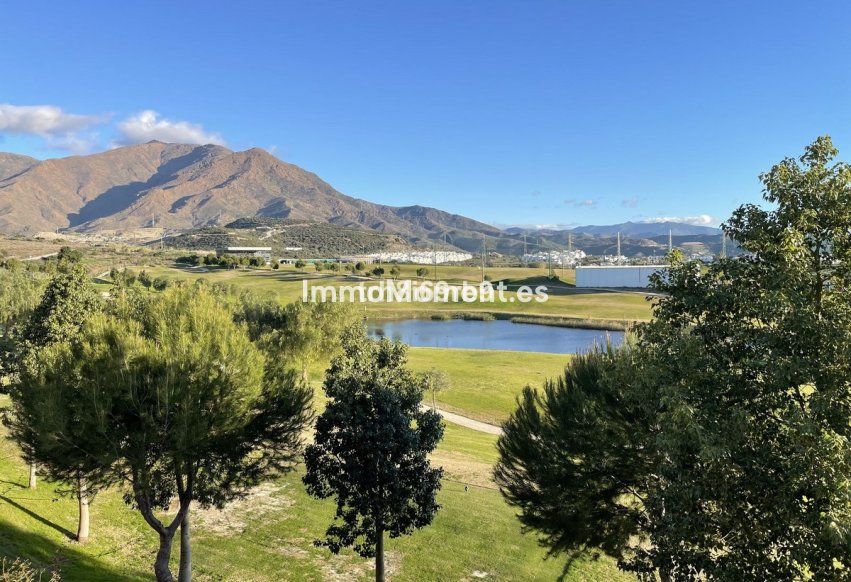 Resale - Detached villa - Estepona - Estepona Centro