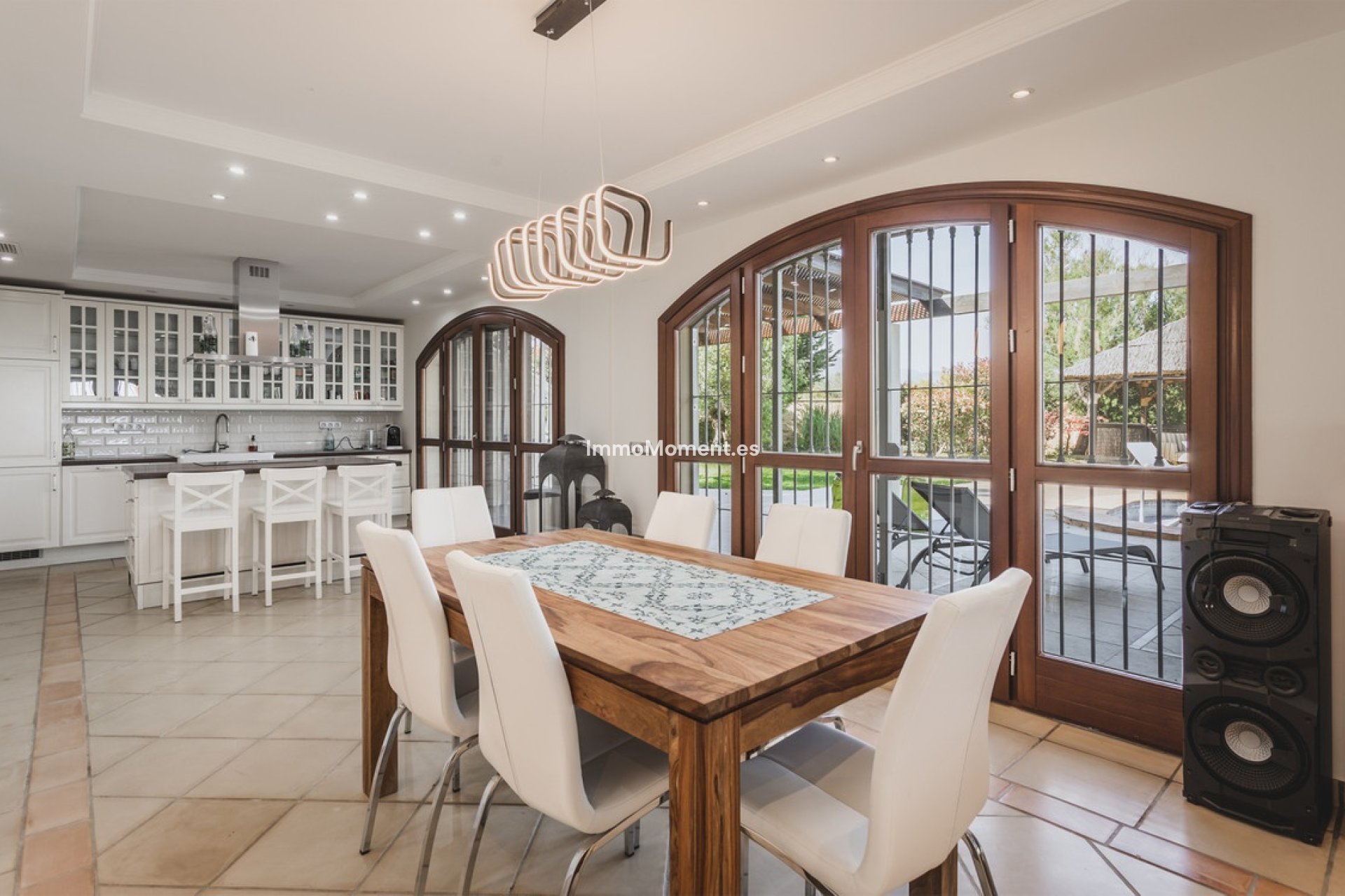 Resale - Detached villa - Estepona - Estepona Centro