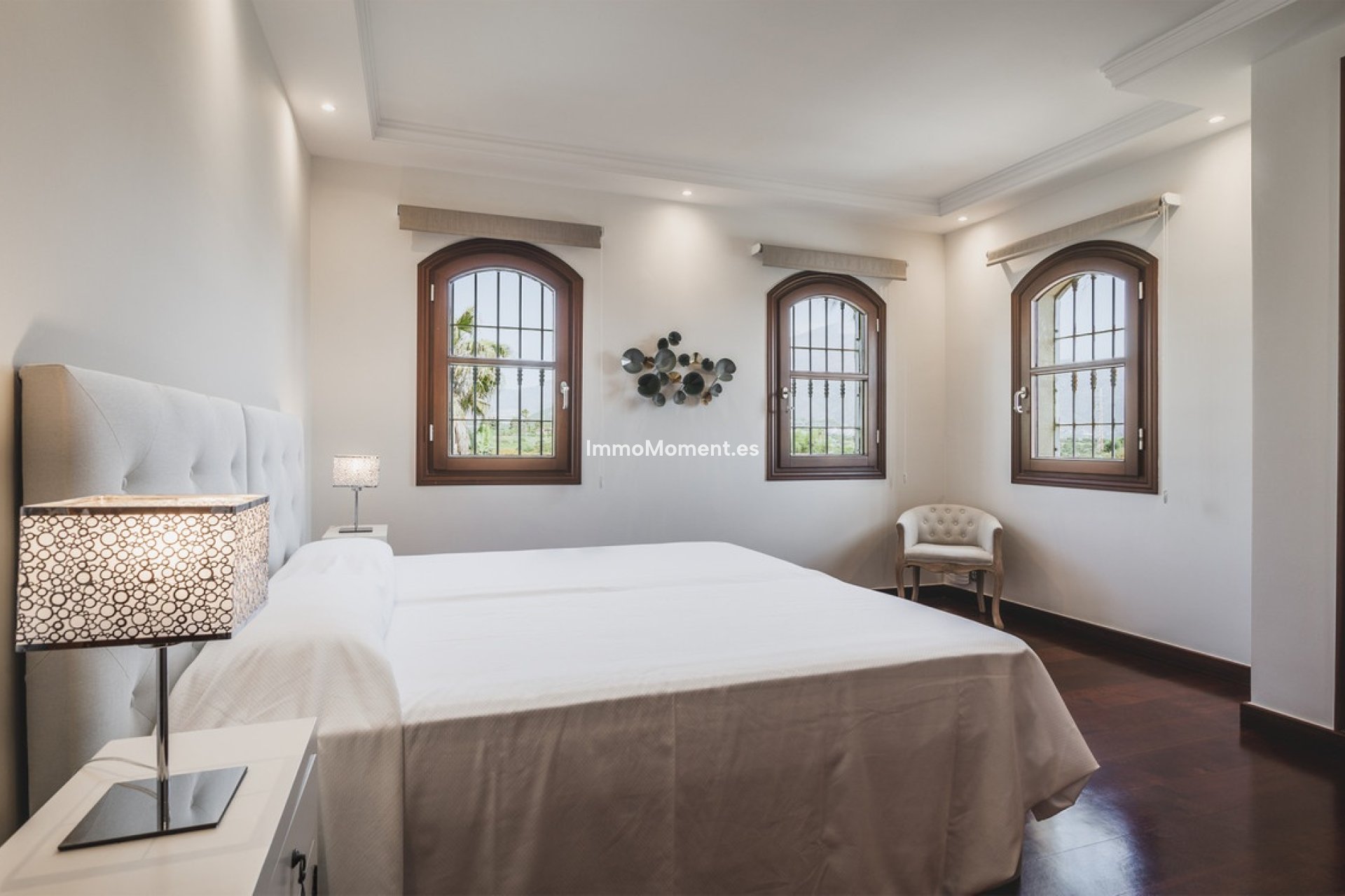 Resale - Detached villa - Estepona - Estepona Centro