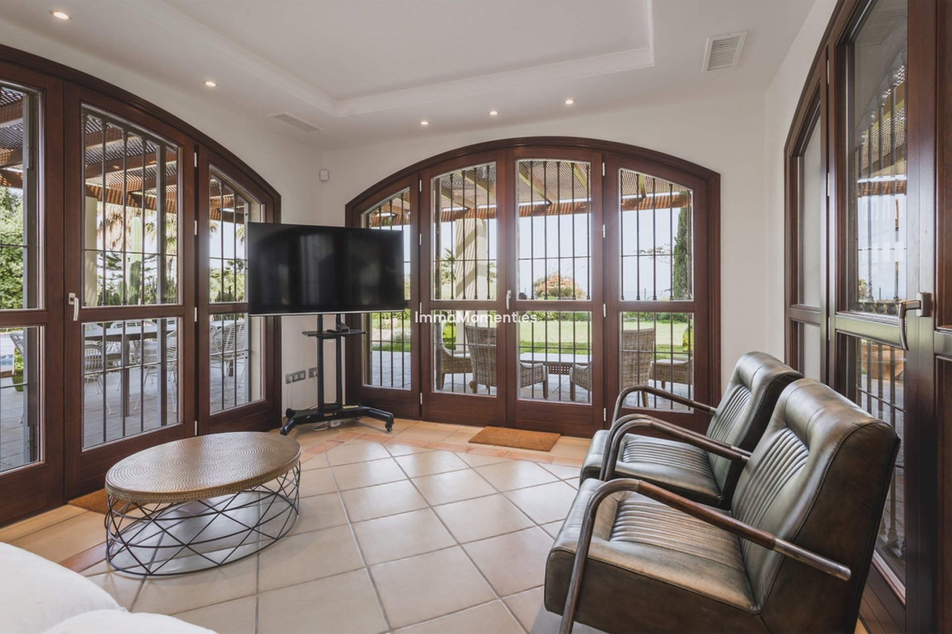 Resale - Detached villa - Estepona - Estepona Centro