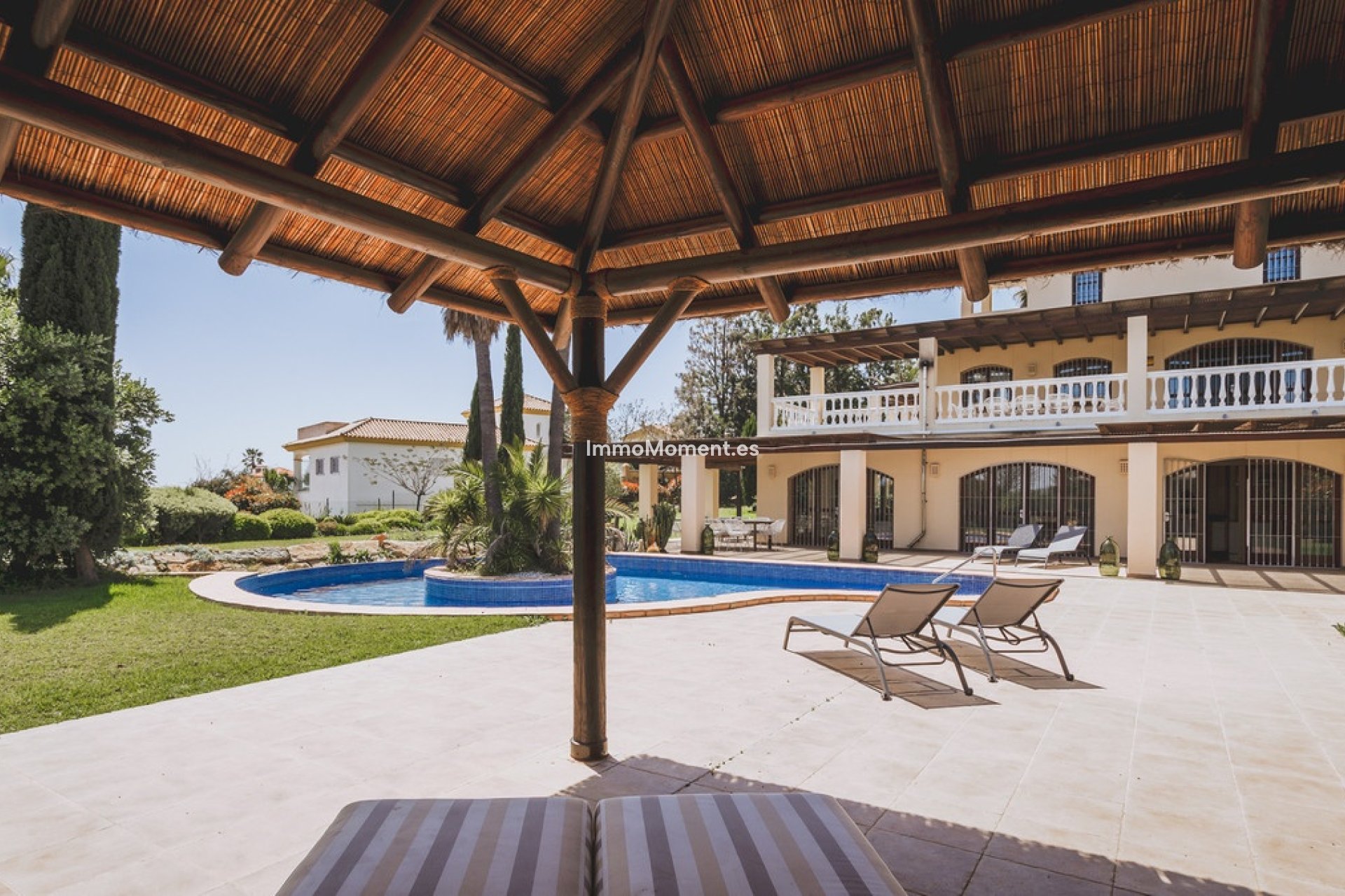 Resale - Detached villa - Estepona - Estepona Centro
