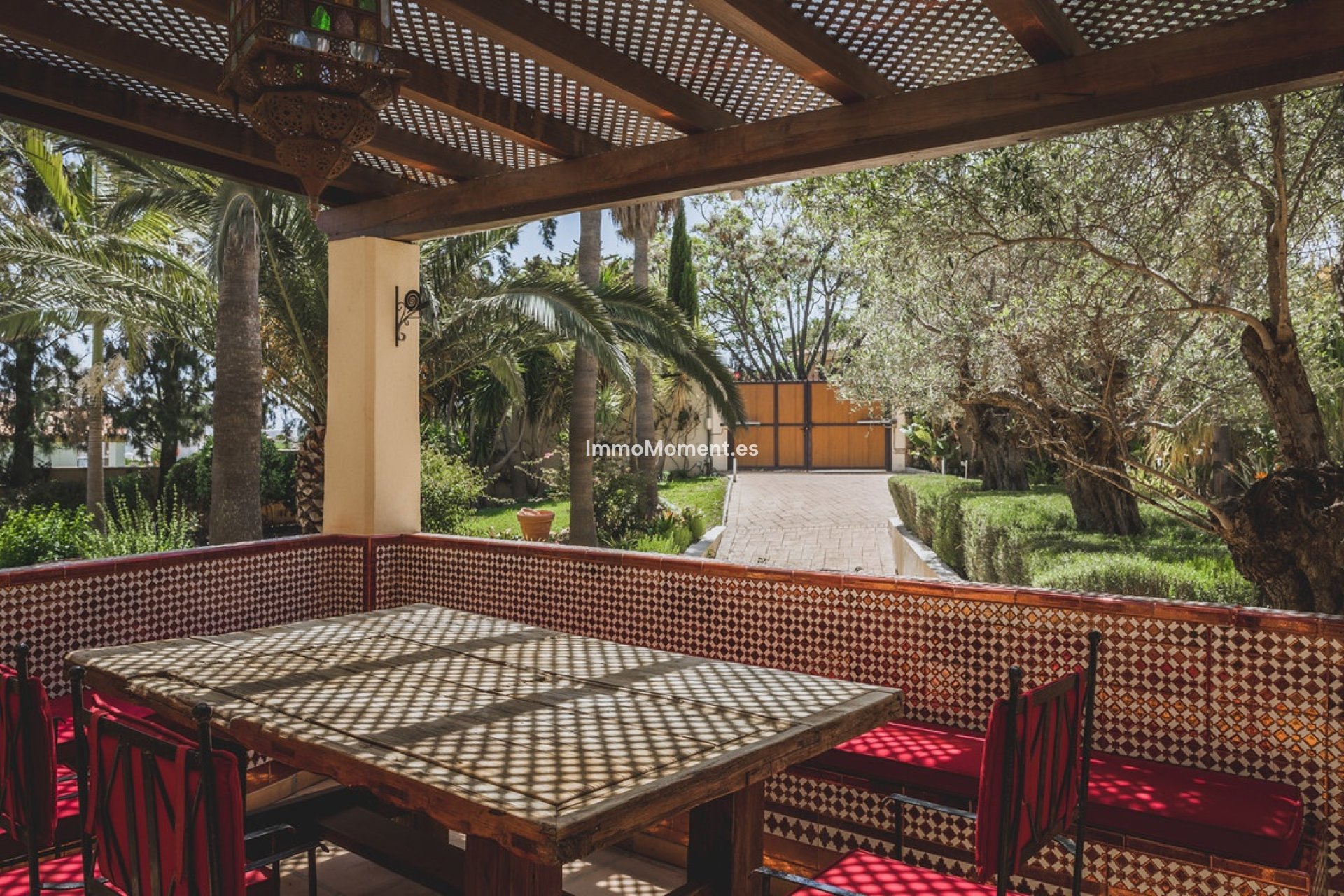 Resale - Detached villa - Estepona - Estepona Centro