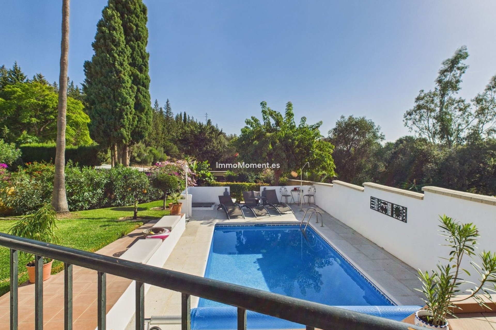 Resale - Detached villa - Estepona - Estepona Centro