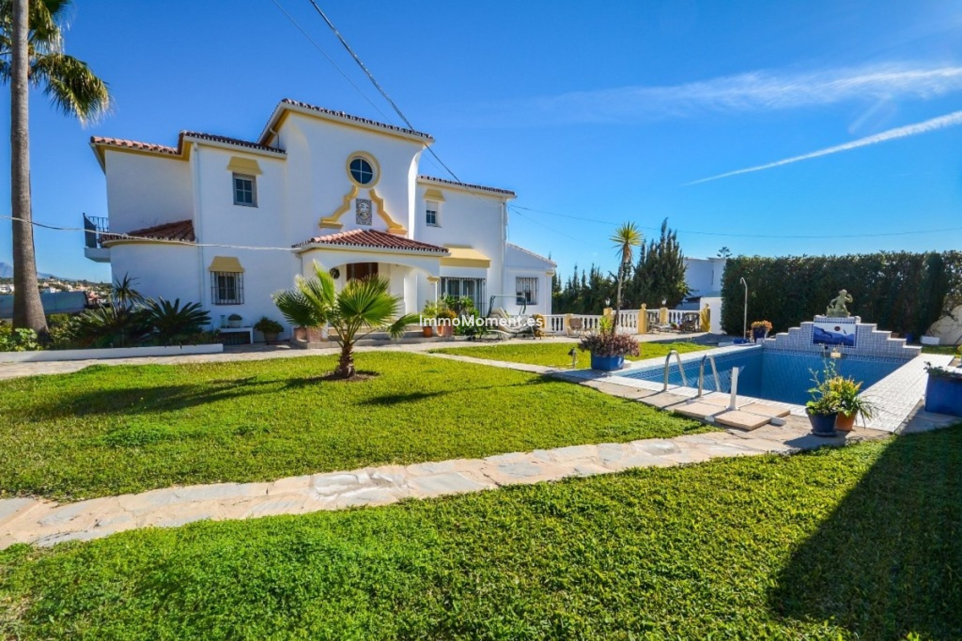 Resale - Detached villa - Estepona - Estepona Centro