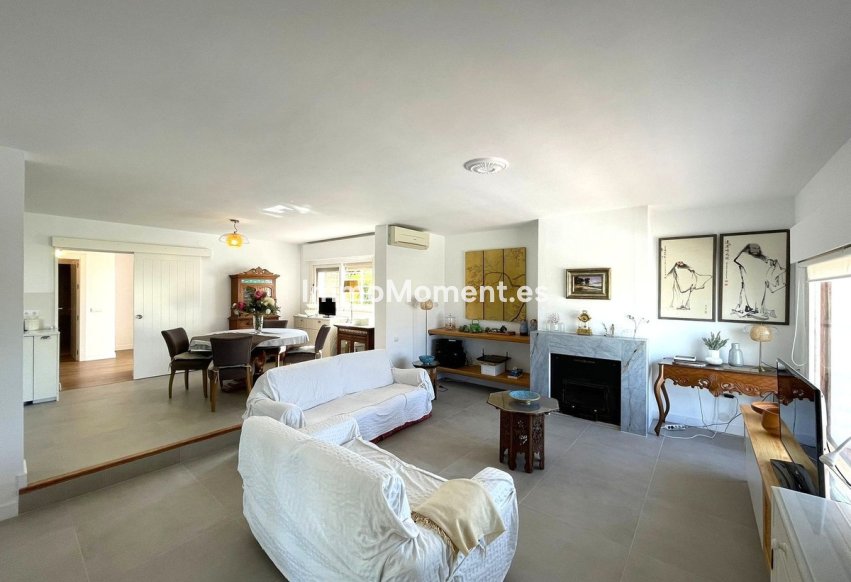 Resale - Detached villa - Estepona - Estepona Centro