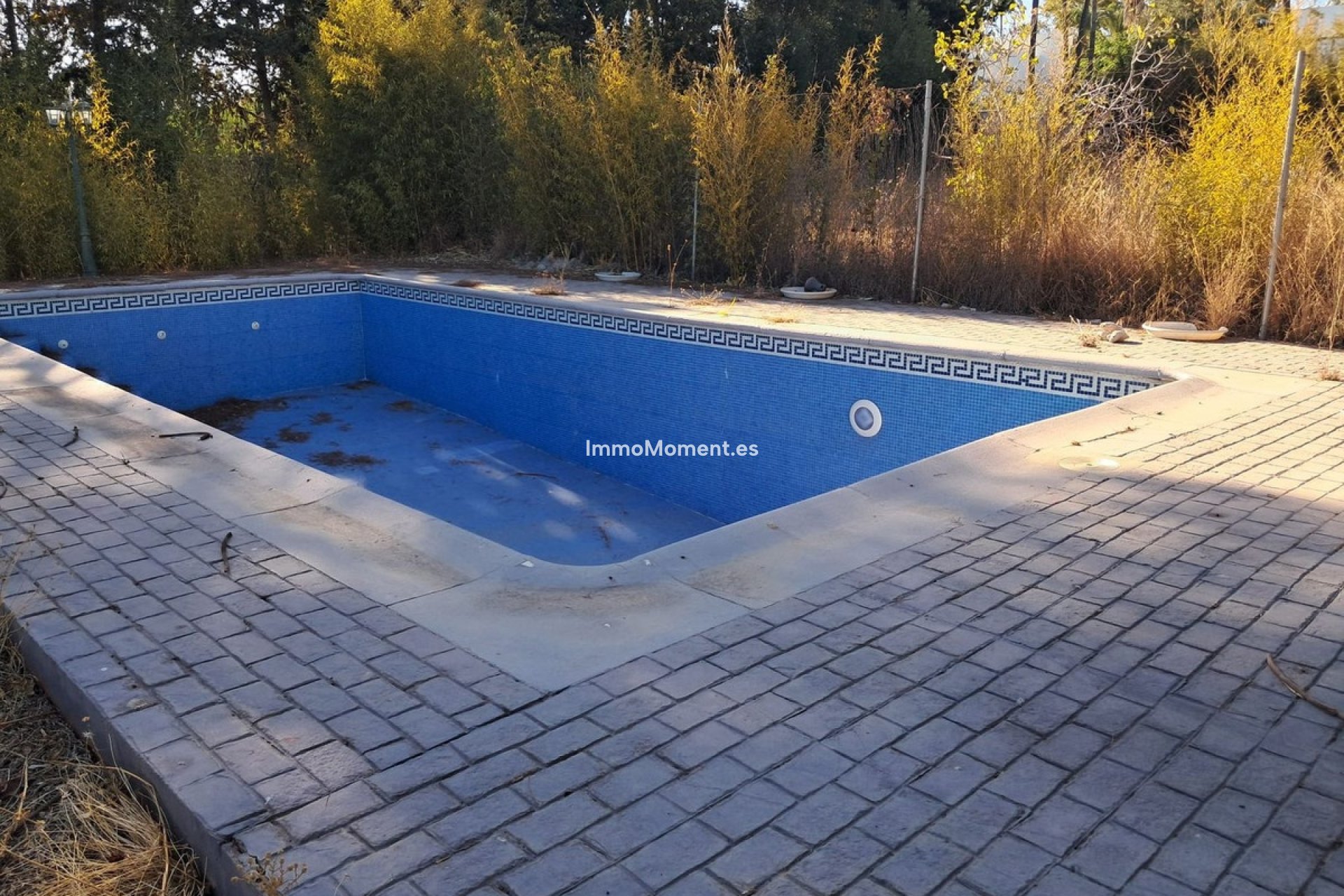 Resale - Detached villa - Estepona - Estepona Centro