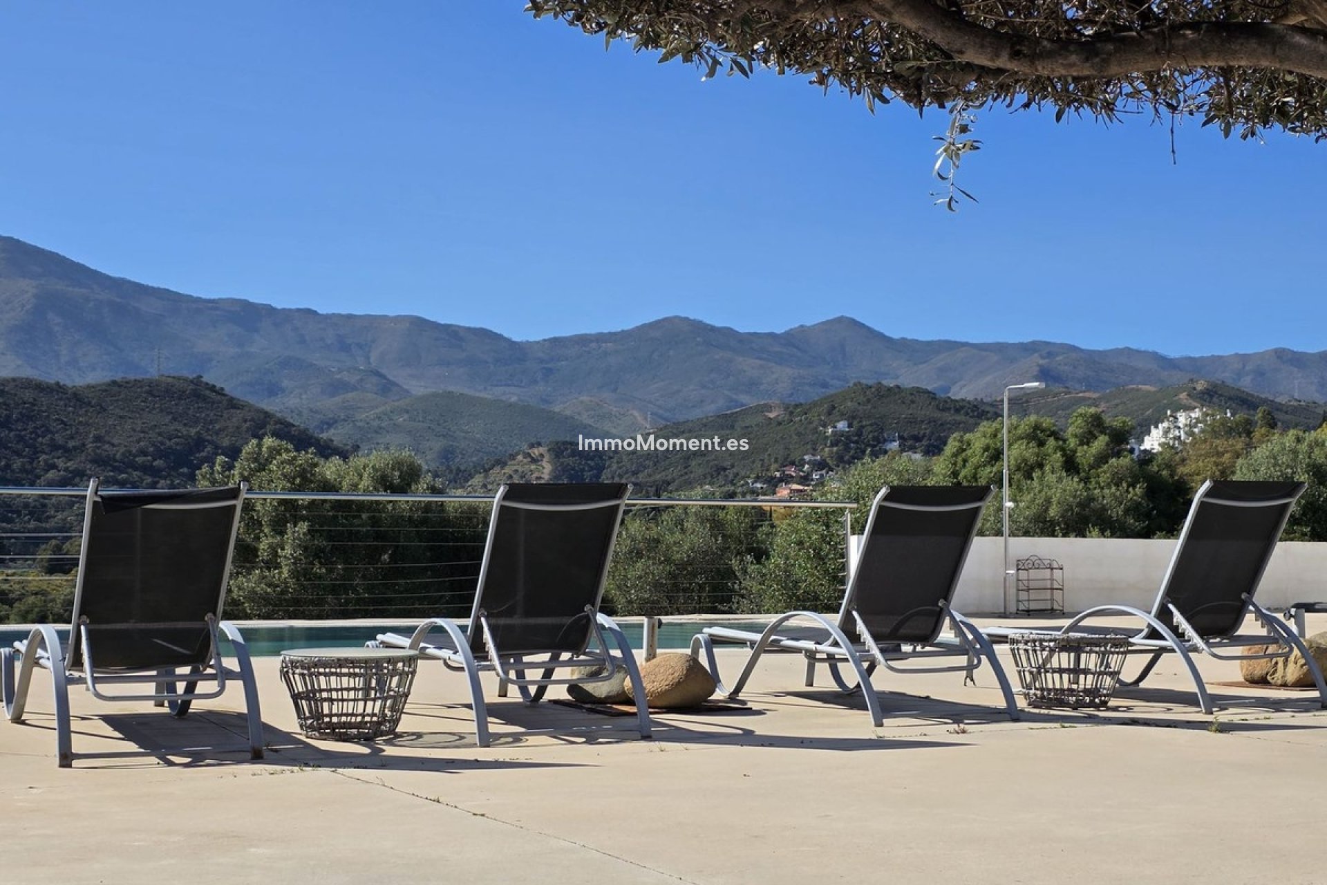 Resale - Detached villa - Estepona - Estepona Centro