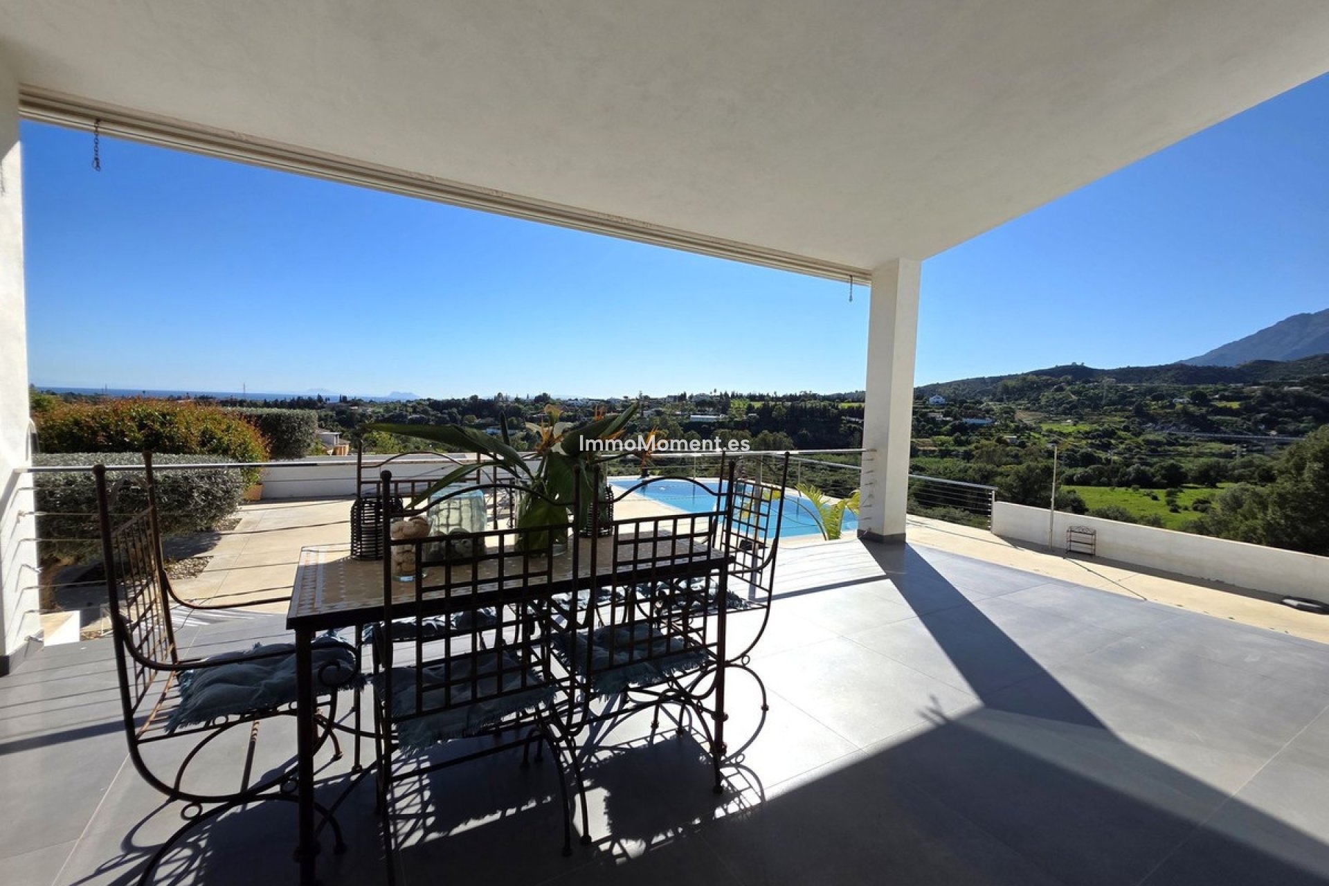 Resale - Detached villa - Estepona - Estepona Centro
