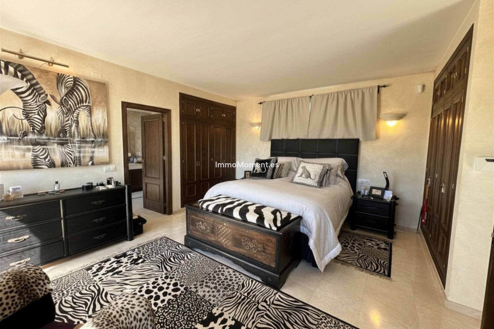 Resale - Detached villa - Estepona - Estepona Centro