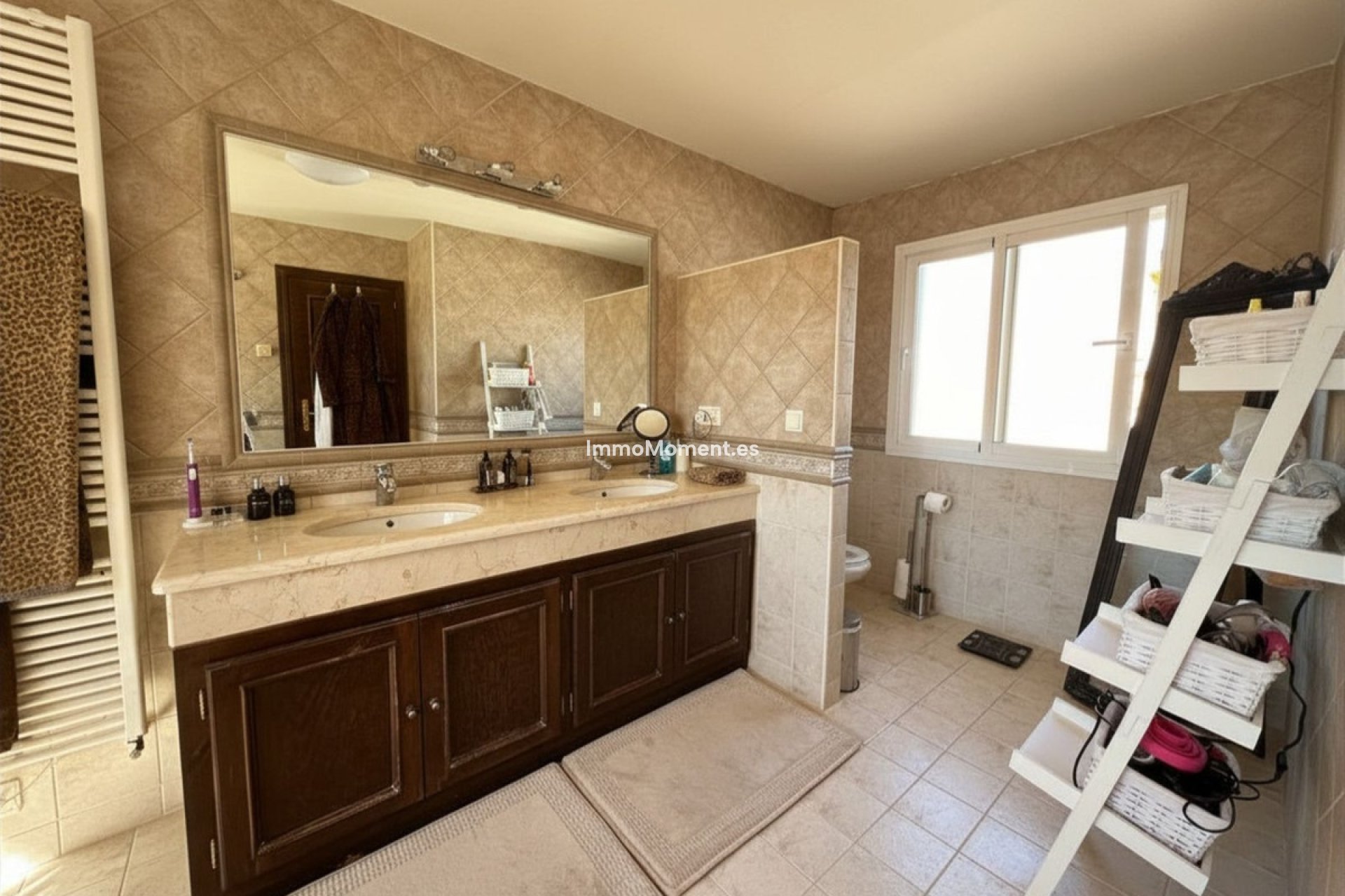 Resale - Detached villa - Estepona - Estepona Centro
