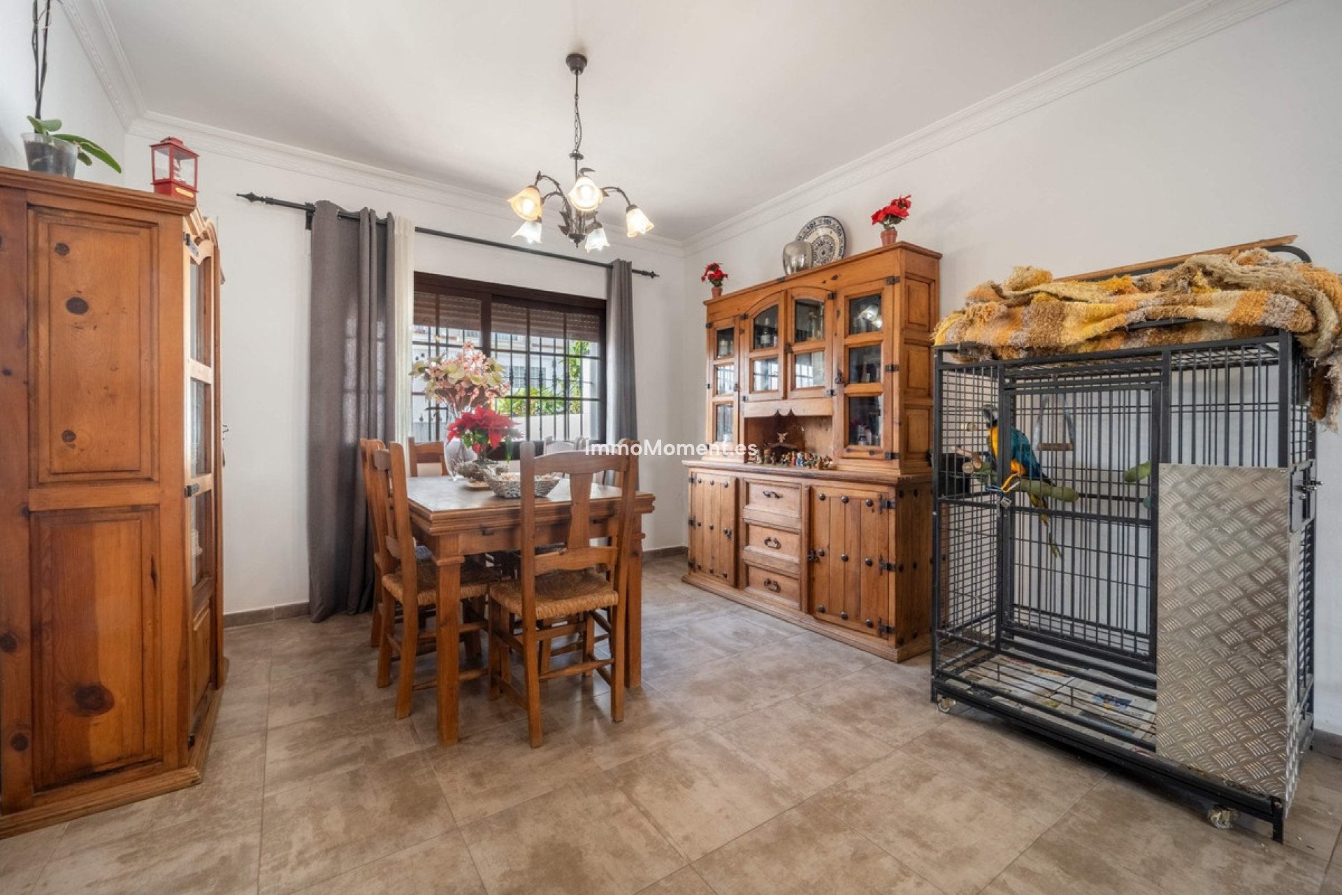 Resale - Detached villa - Estepona - Estepona Centro
