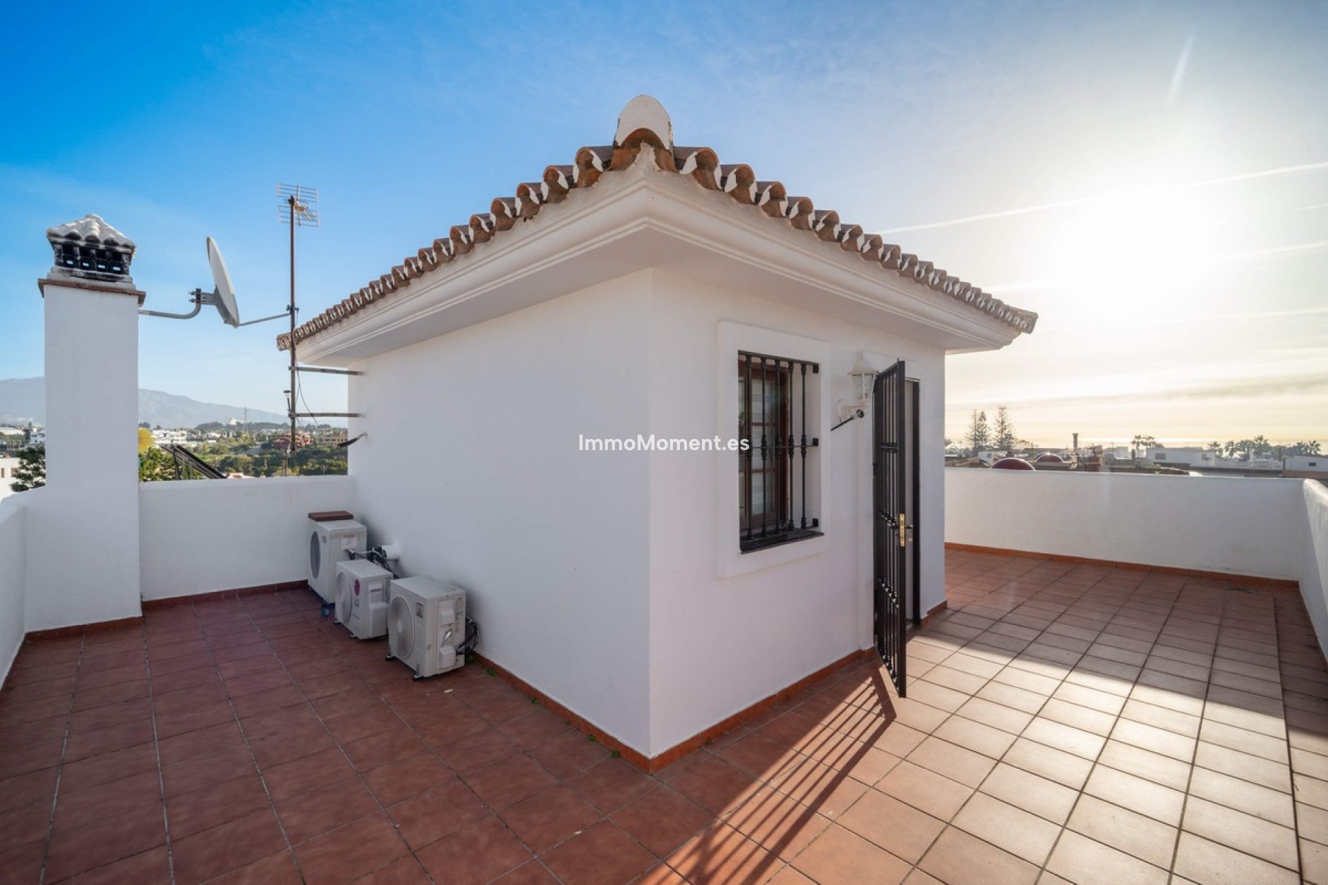 Resale - Detached villa - Estepona - Estepona Centro